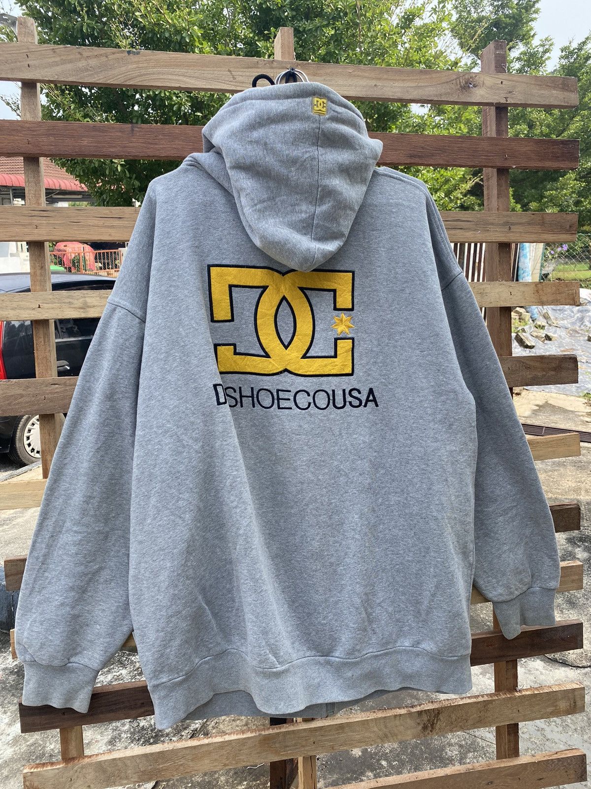 DC × Vintage Vintage Dc DCSHOECOUSA Big Logo Sweatshirt Hoodie Size US XL / EU 56 / 4 - 1 Thumbnail
