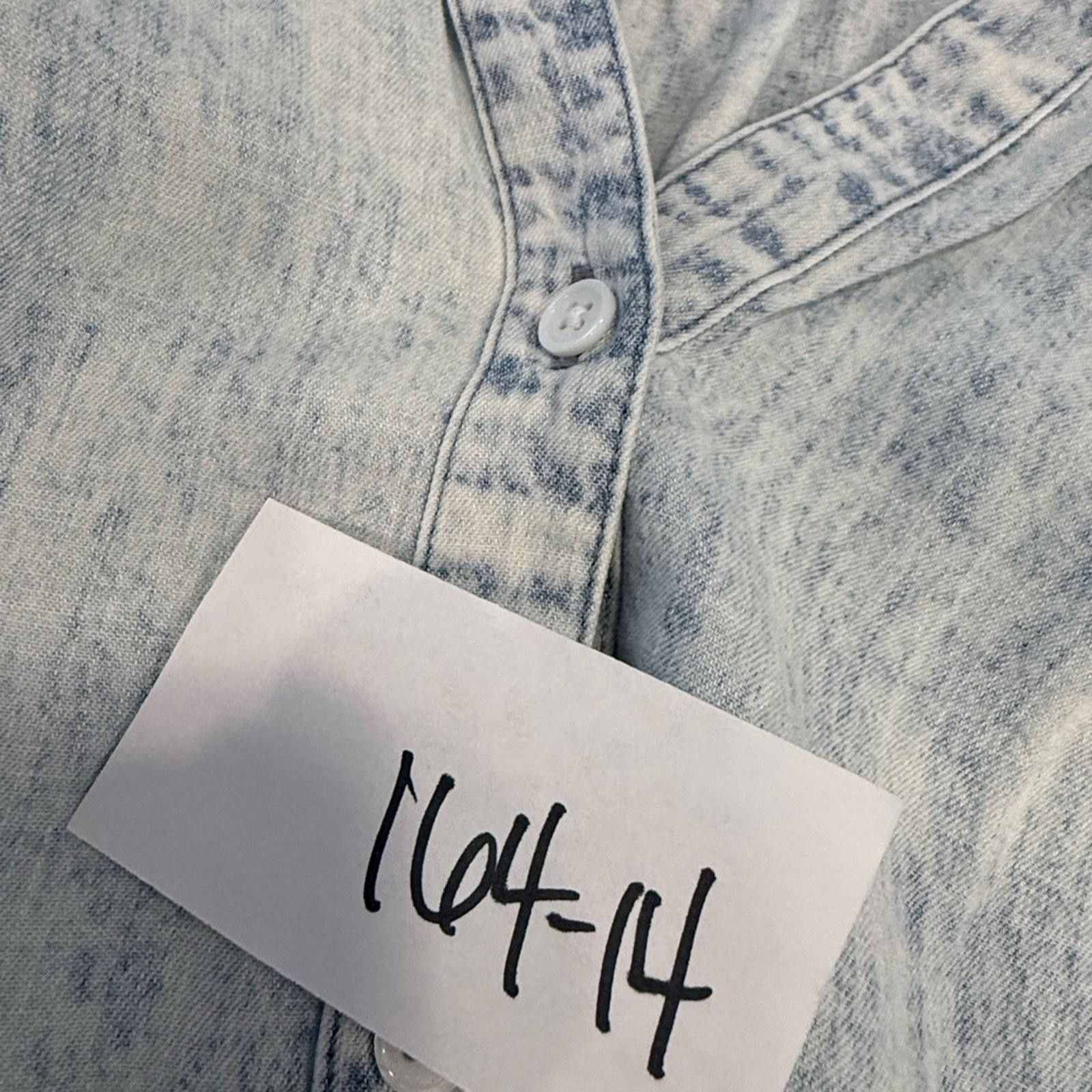 Rails Rails Alena Light Acid Washed linen blend denim top SZ XS Size XS / US 0-2 / IT 36-38 - 11 Thumbnail