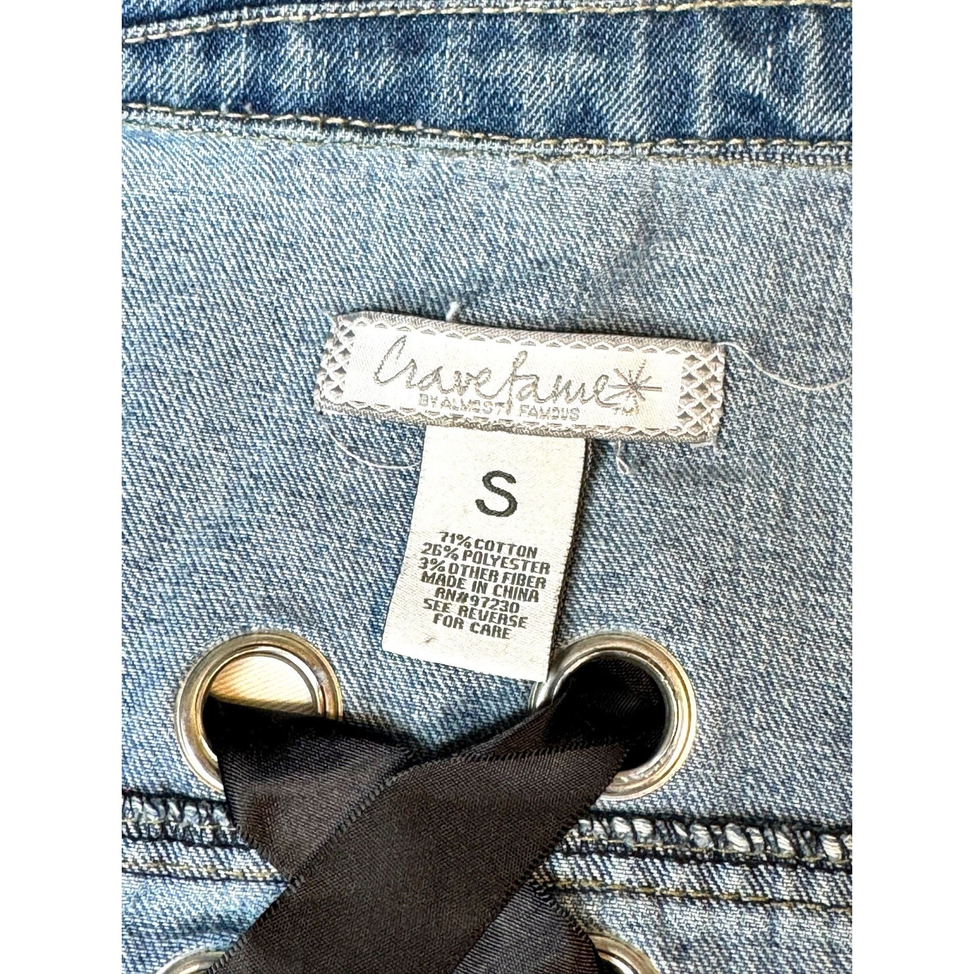 Almost Famous Crave Fame Denim Crop Jacket Distressed Hem Lace-Up Back Siz Size S / US 4 / IT 40 - 3 Thumbnail