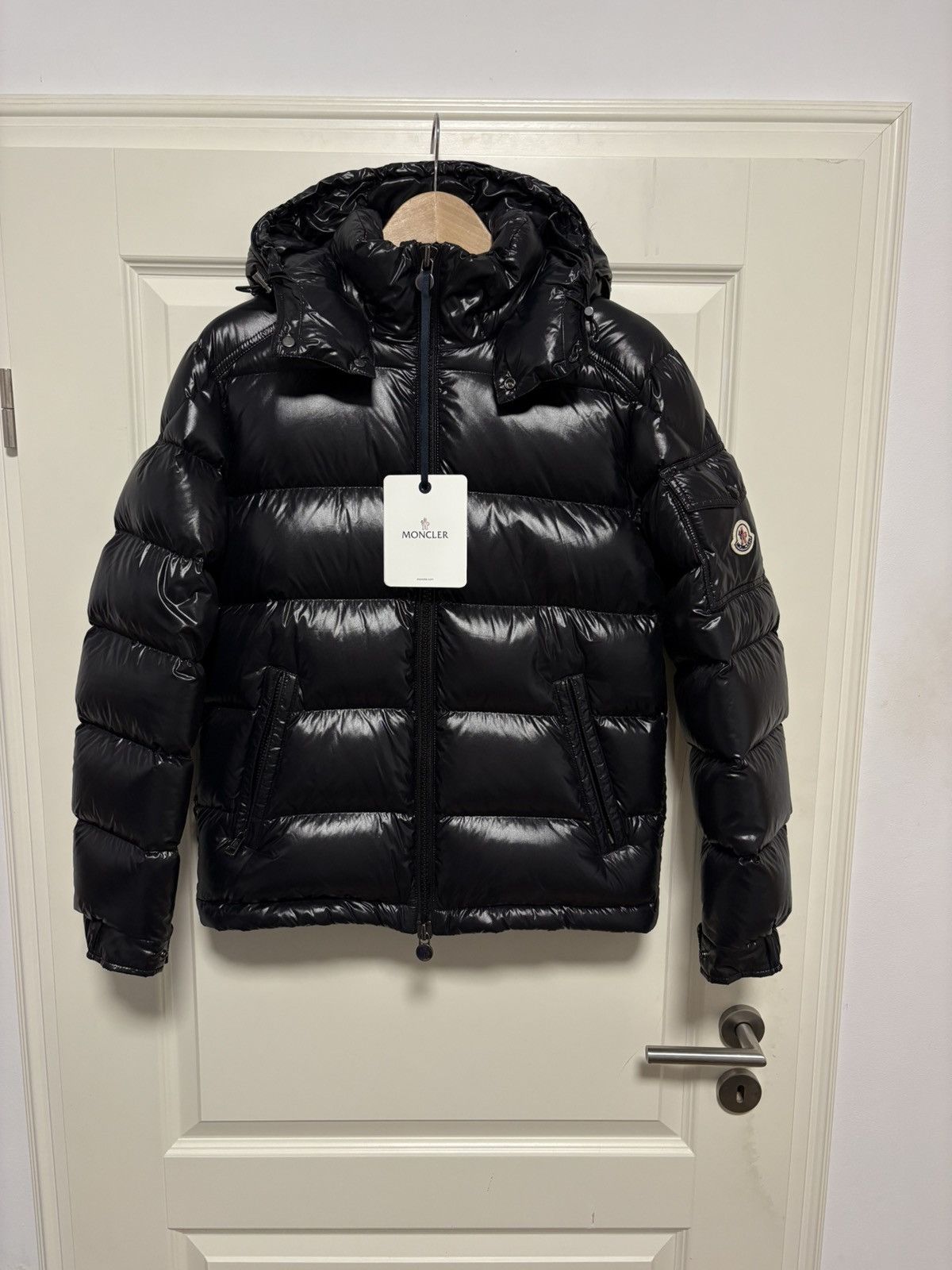 Moncler Moncler Maya Giubbotto Size US S / EU 44-46 / 1 - 1 Thumbnail