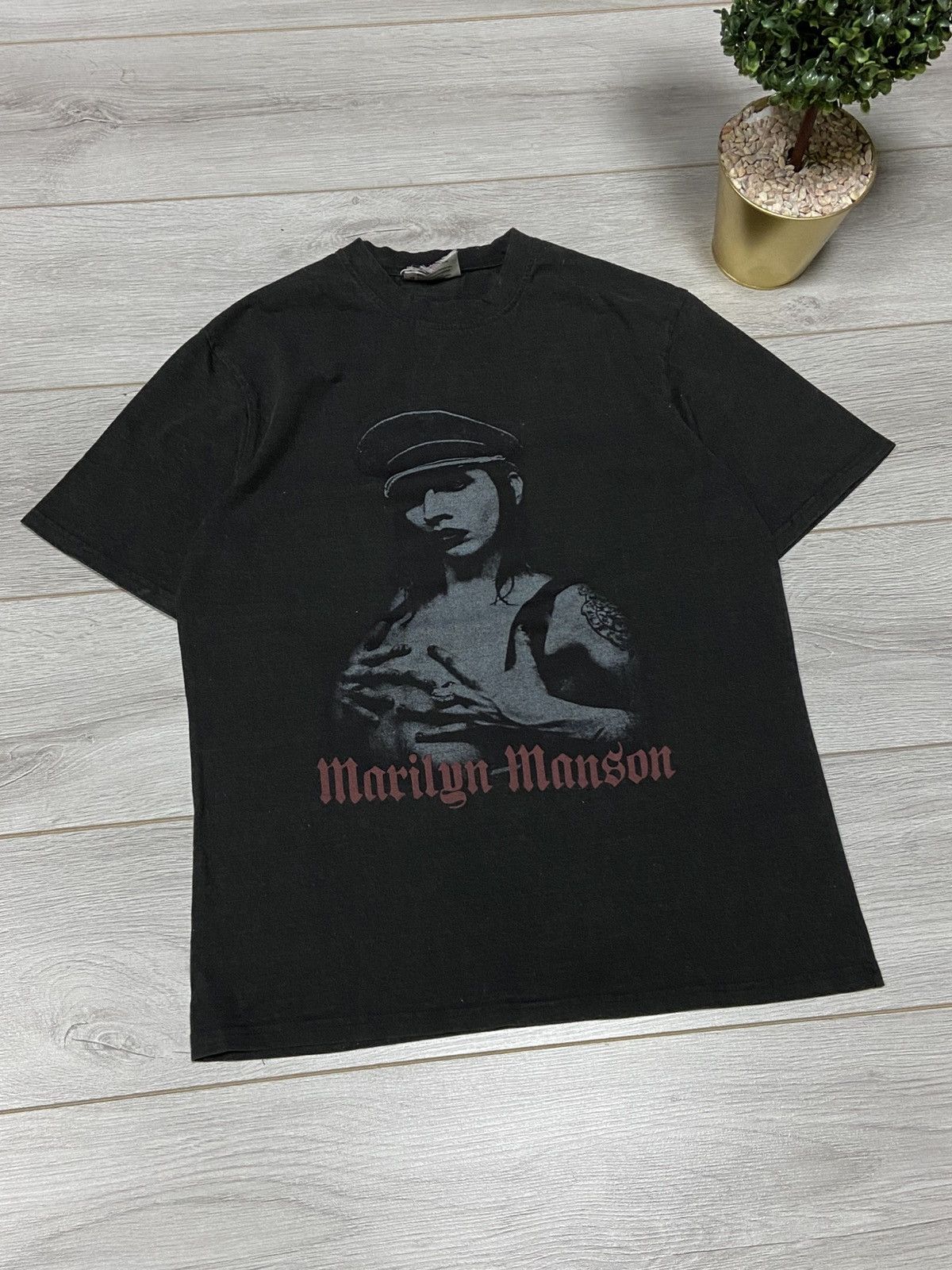 Band Tees Vintage 2001’s Marilyn Manson Naked Tshirt Size US L / EU 52-54 / 3 - 2 Thumbnail