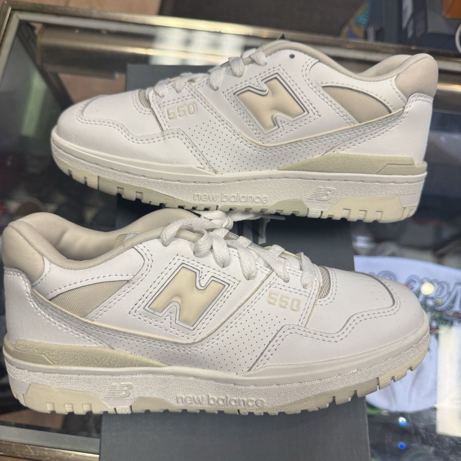 New Balance New Balance 550 NB White Grey Size 7.5 Women's BBW550WS New Size US 7.5 / IT 37.5 - 1 Thumbnail
