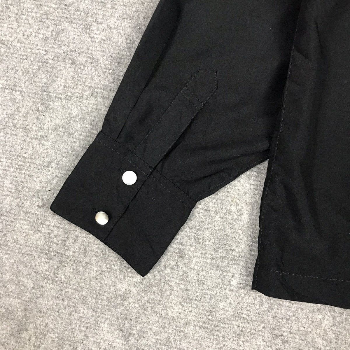 Issey Miyake TSUMORI CHISATO BY ISSEY MIYAKE BUTTON UP BLACK SHIRT Size M / US 6-8 / IT 42-44 - 7 Thumbnail