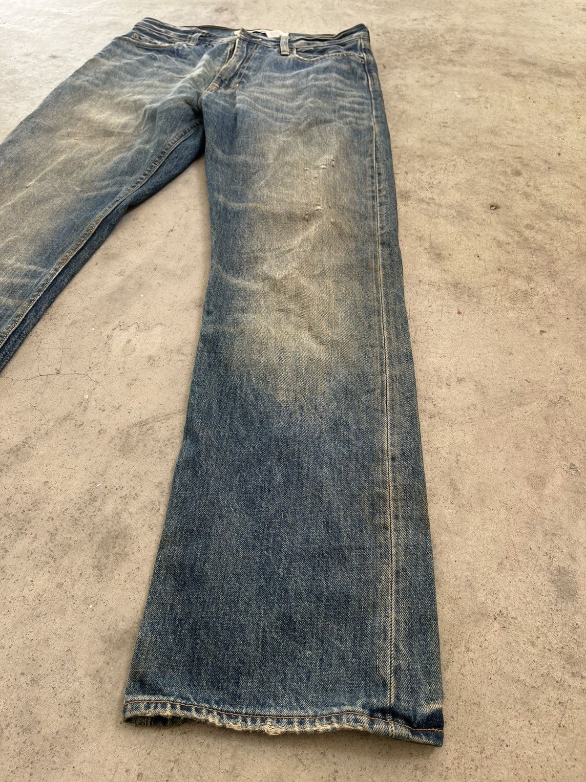 Gap Gap easy fit mud wash designed distress denim Size US 32 / EU 48 - 3 Thumbnail