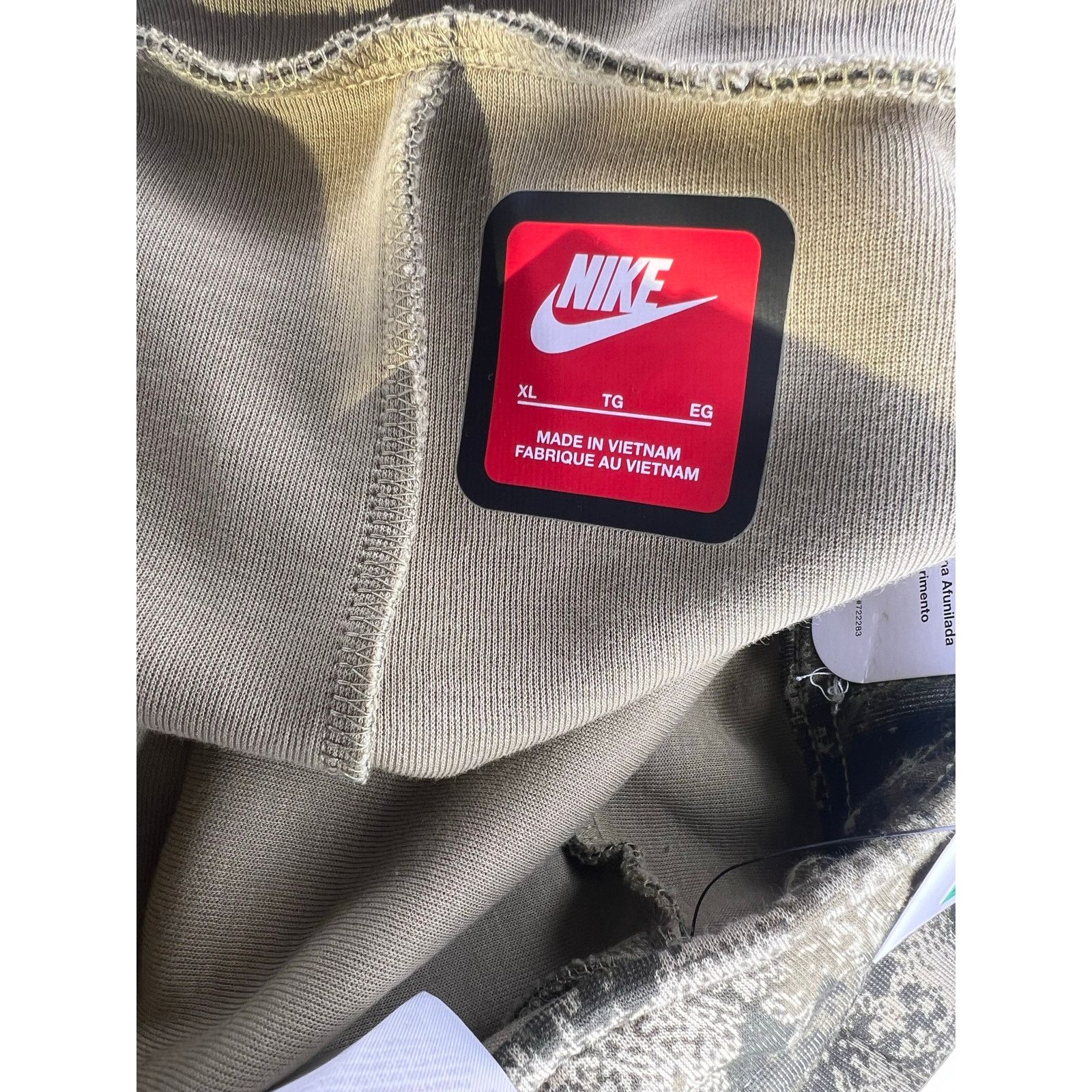 Nike Nike Sportswear Tech Fleece Jogger Sweatpants Green Camo Size US 38 / EU 54 - 8 Thumbnail