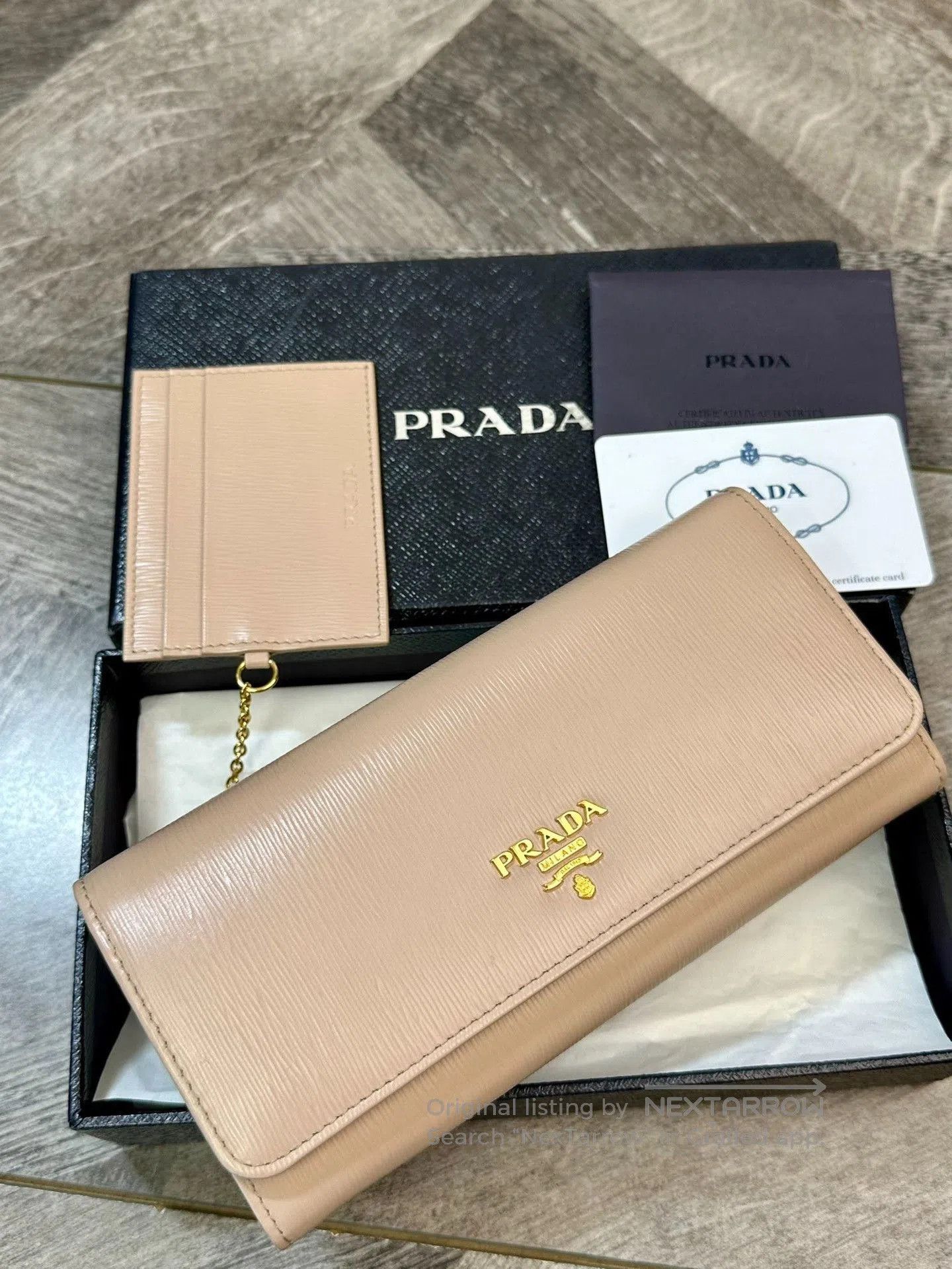 Prada Prada Long Snap Wallet Clutch Set. Size ONE SIZE - 1 Thumbnail