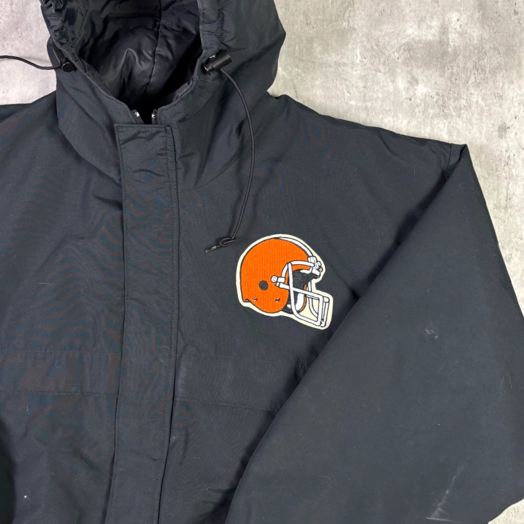 Chalk Line VINTAGE Chalk Line Cleveland Browns Jacket Mens XL Black Hooded Puffer 90s USA Size US XL / EU 56 / 4 - 7 Thumbnail