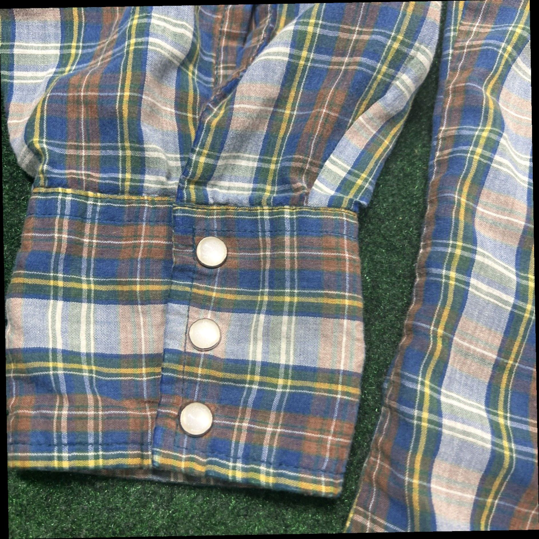 Wrangler Vintage Wrangler Mens Size XXL LongSleeve Pearl Snap Plaid Western Shirt Size US XXL / EU 58 / 5 - 2 Thumbnail