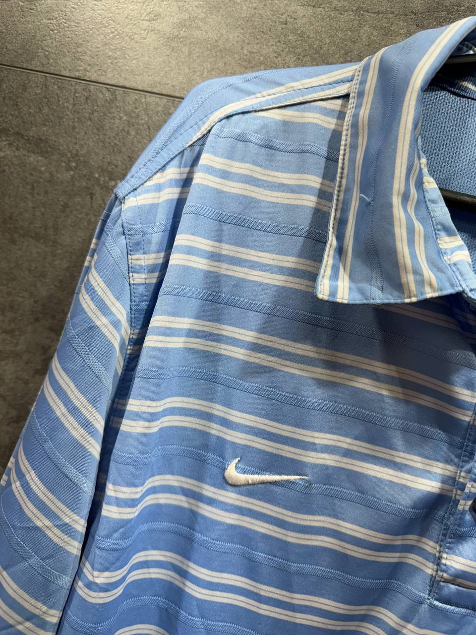 Vintage Nike Team Carolina North Carolina Heels Stadium Striped Polo Size US L / EU 52-54 / 3 - 2 Thumbnail