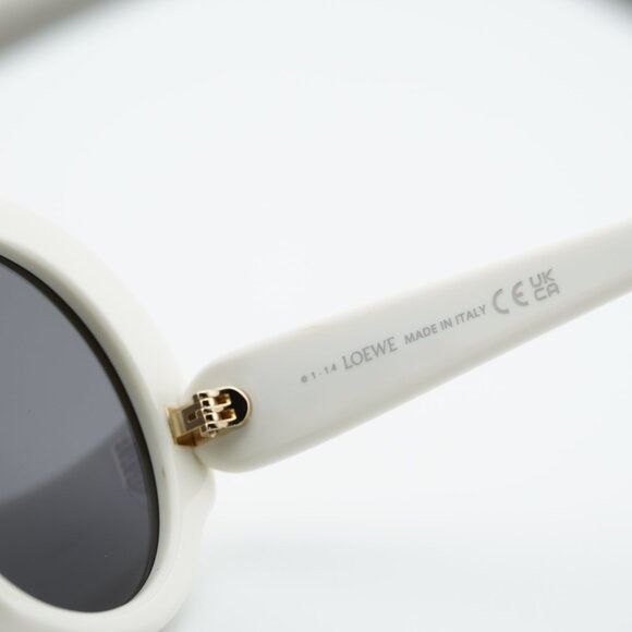 Loewe Loewe LW40135I 25A Sunglasses Ivory Round Frame, Smoke Size ONE SIZE - 7 Thumbnail