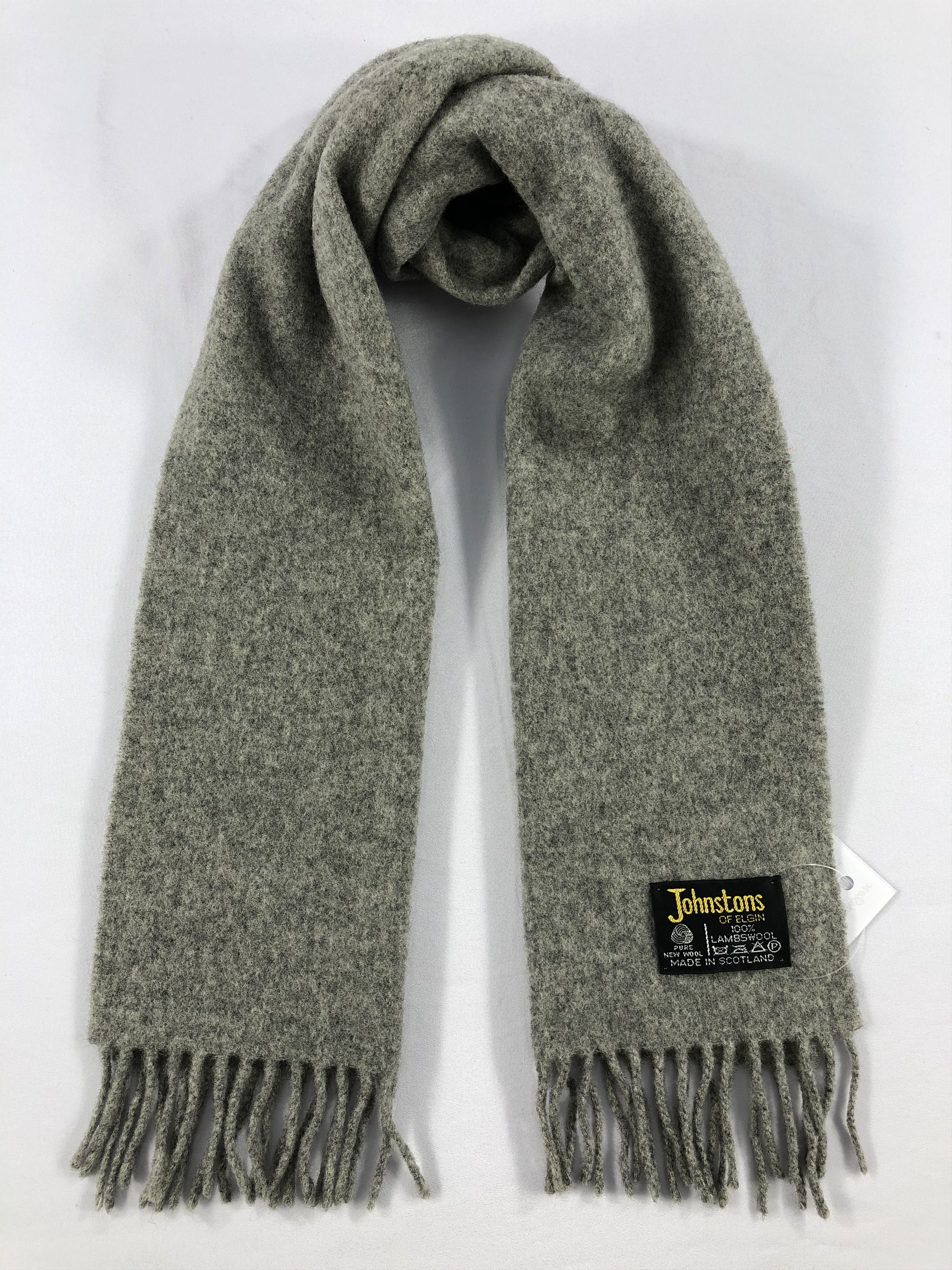 Johnstons Of Elgin Vintage Johnstons of Elgin Scarf/Muffler/Neckwear MF1706 Size ONE SIZE - 1 Thumbnail