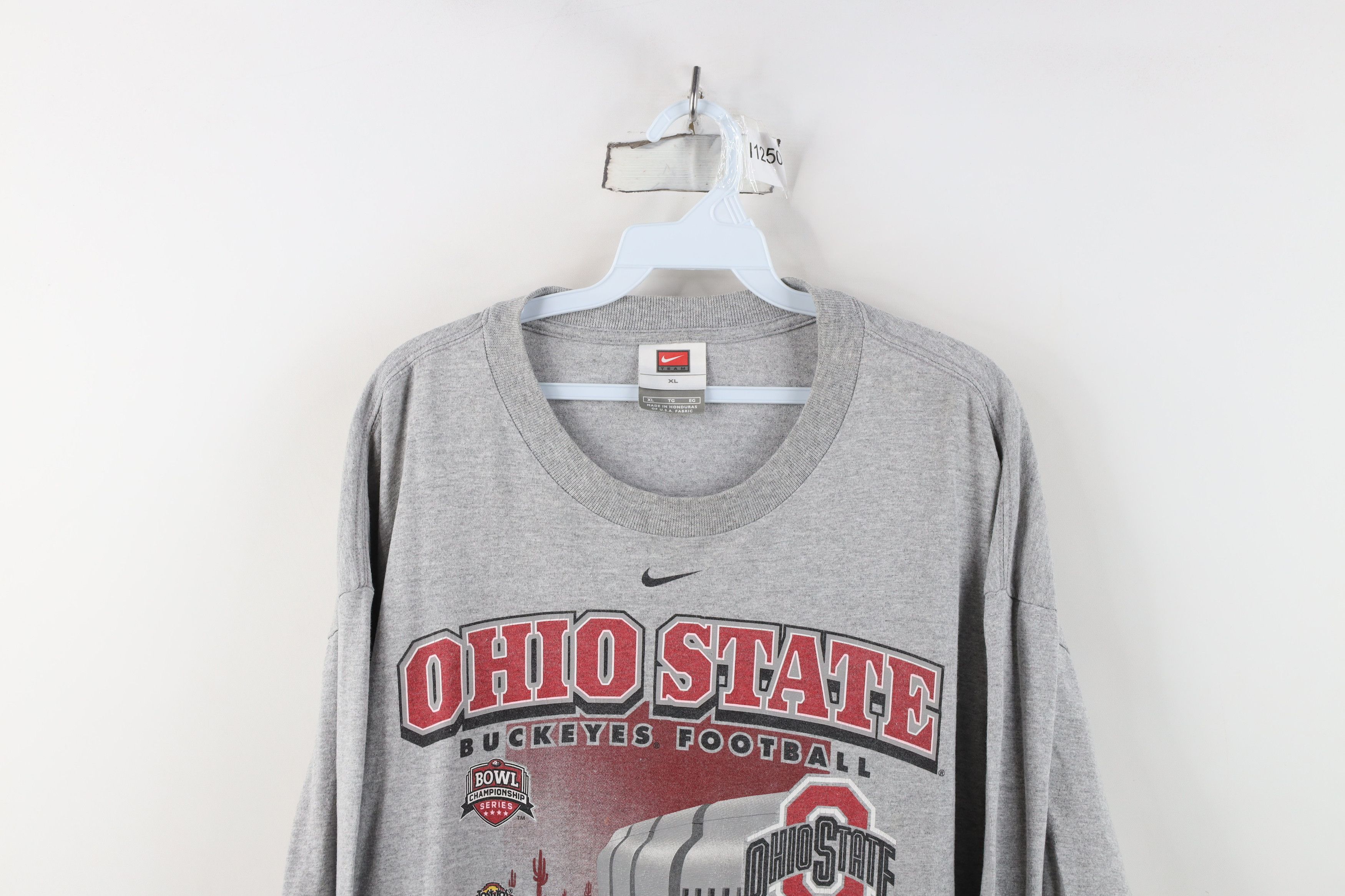 Nike Vintage Nike Swoosh Ohio State University Football T-Shirt Size US XL / EU 56 / 4 - 2 Thumbnail