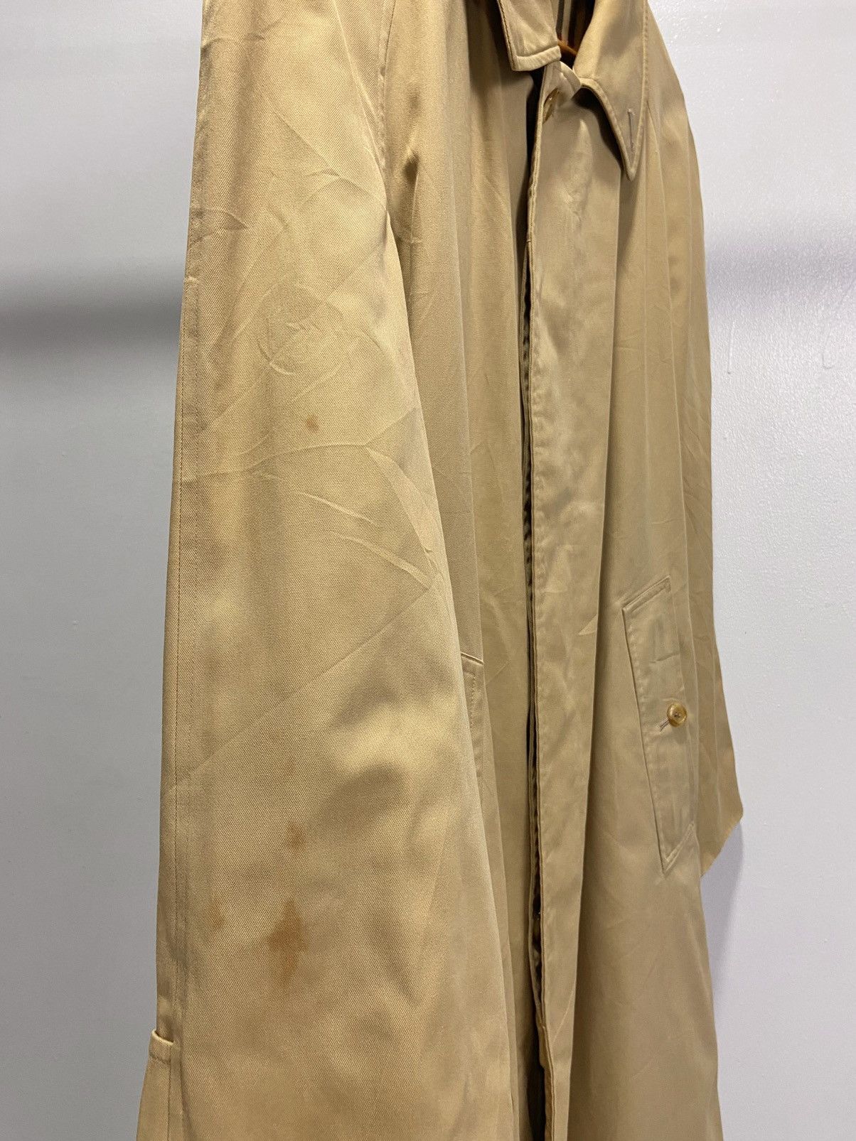 Burberry Vintage Burberrys nova check Trench coat made in England Size US M / EU 48-50 / 2 - 6 Thumbnail