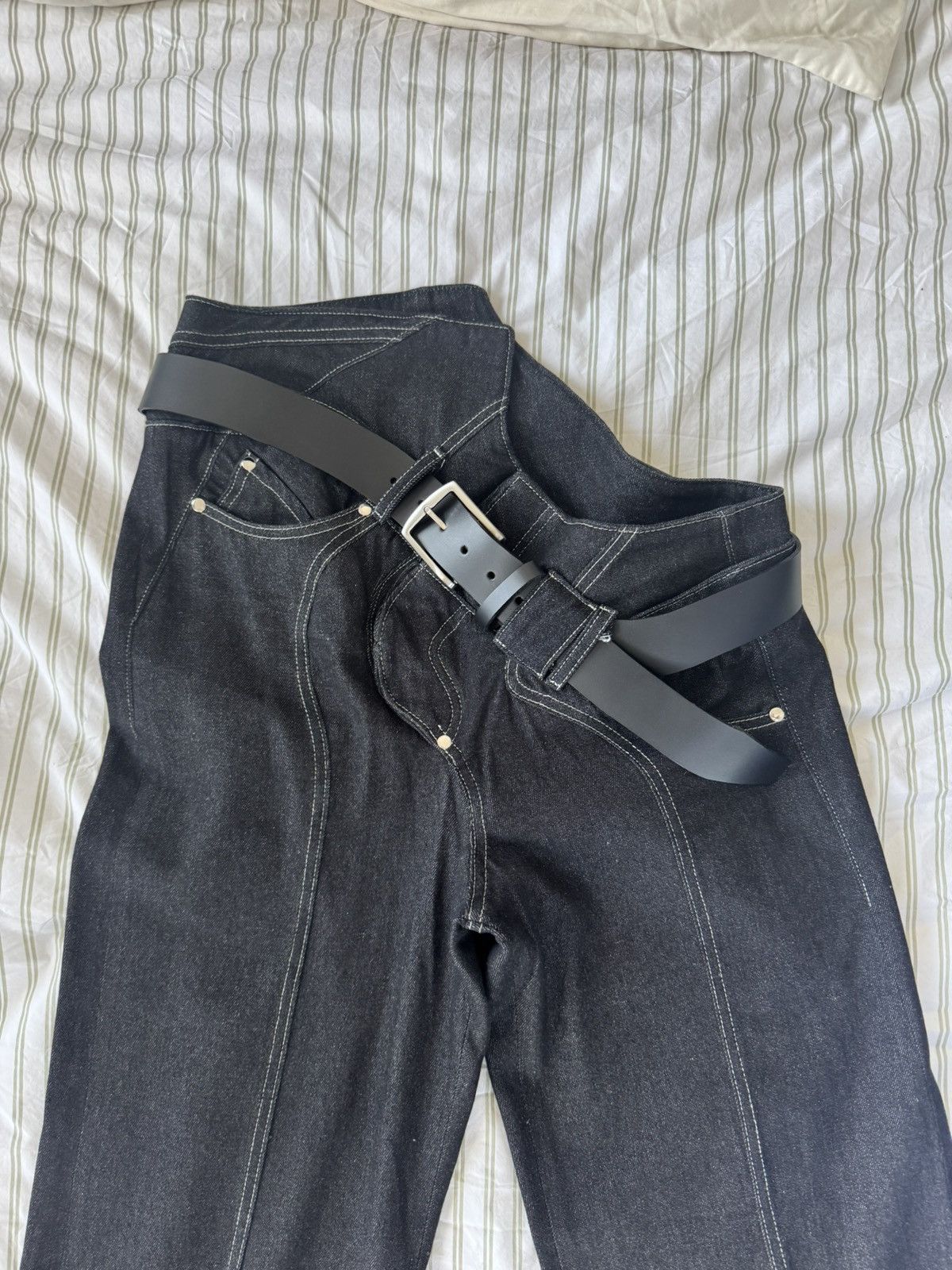 Other ONRUSH twirl jeans in black with belt Size US 31 - 1 Thumbnail