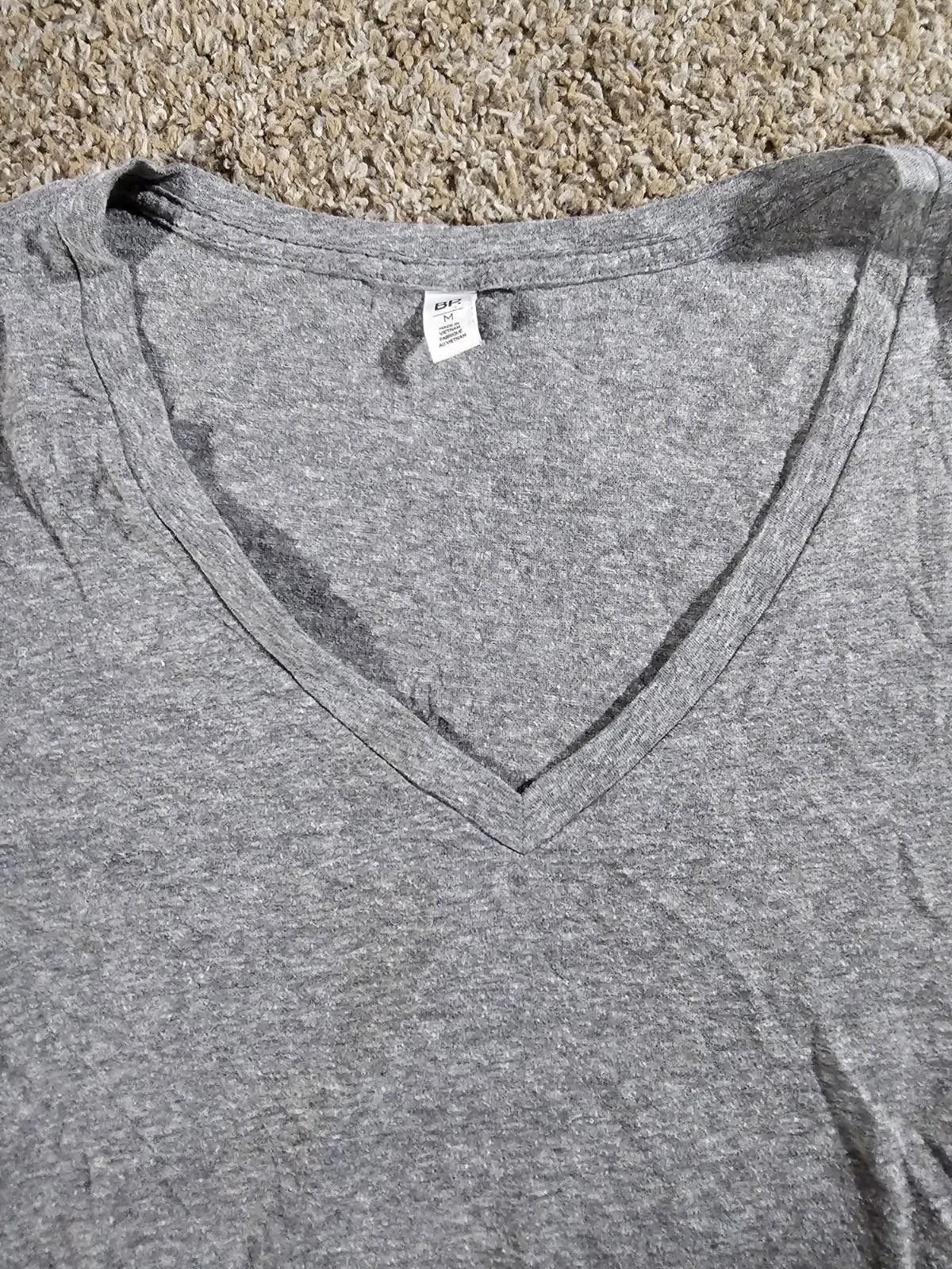 BP. BP Gray Vneck Tshirt Medium Size M / US 6-8 / IT 42-44 - 3 Thumbnail