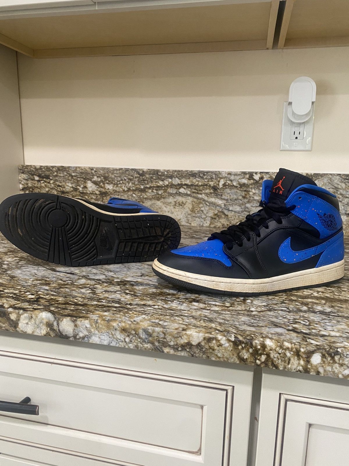 Jordan Brand × Nike Royal blue splatter Size US 11 / EU 44 - 2 Thumbnail