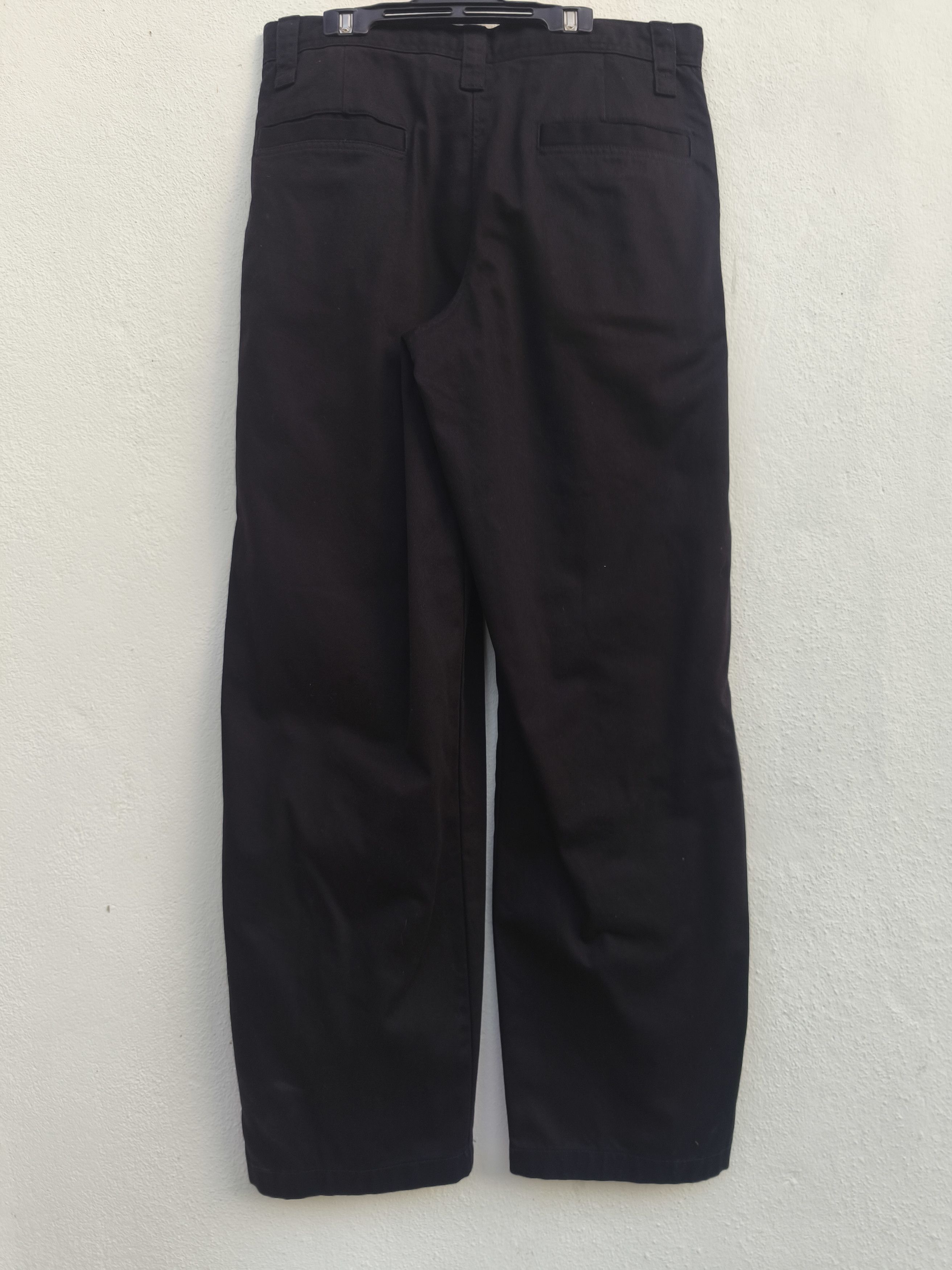 Uniqlo Uniqlo Baggy Chinos pants Size US 33 - 7 Thumbnail
