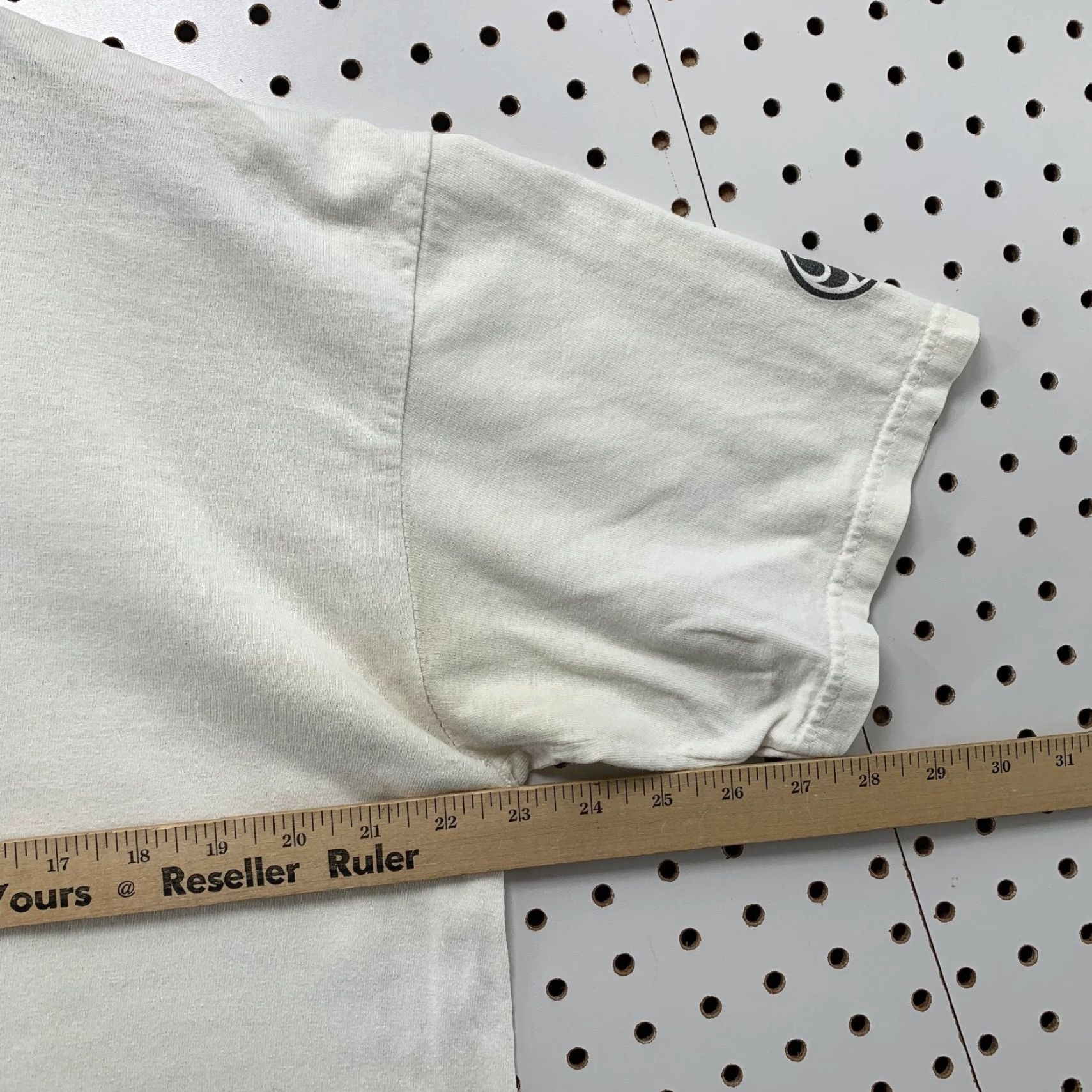 Vintage VINTAGE Hawaiian Island Creations Shirt Mens L White Surf Center Logo 1990s Beach SURF Mens Size US L / EU 52-54 / 3 - 7 Thumbnail