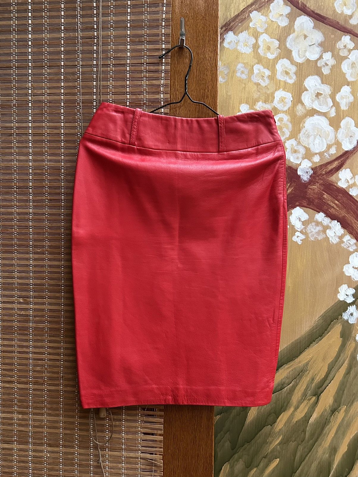 Dolce & Gabbana Vintage Dolce & Gabbana Red Leather Straight Pencil Skirt Size 28" / US 6 / IT 42 - 1 Thumbnail