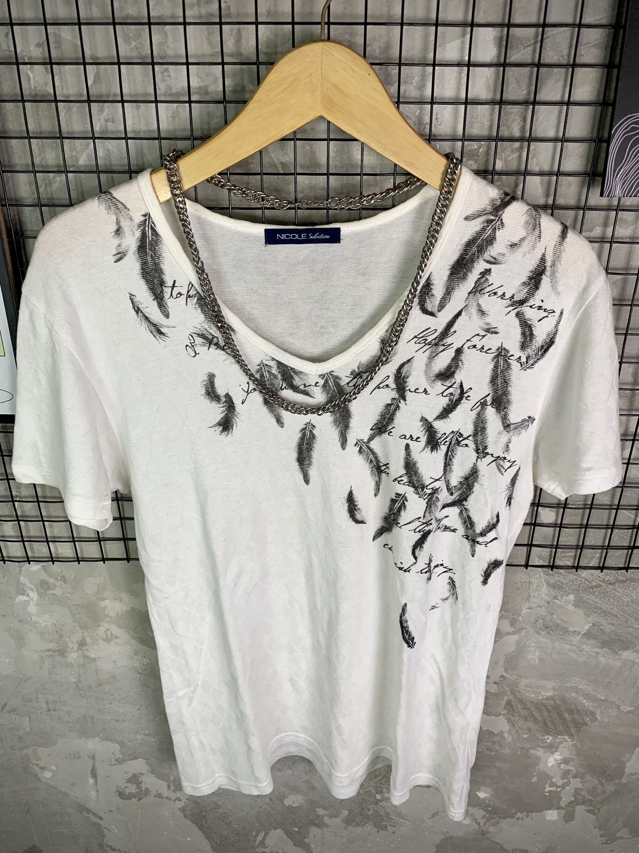 Nicole Club Nicole Selection Feather Print Poem V-Neck Size US M / EU 48-50 / 2 - 5 Thumbnail