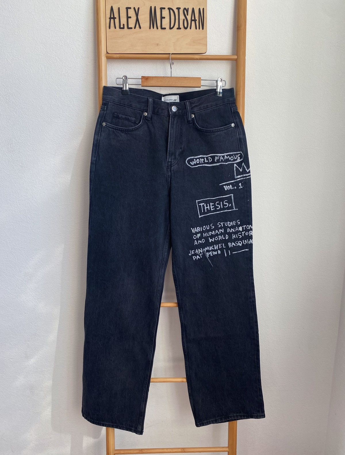 H&M × Jean-Michel Basquiat × Who Decides War Who Decides War Baggy denim jeans H&M x Basquiat x Ev&Tela Size US 34 / EU 50 - 2 Thumbnail