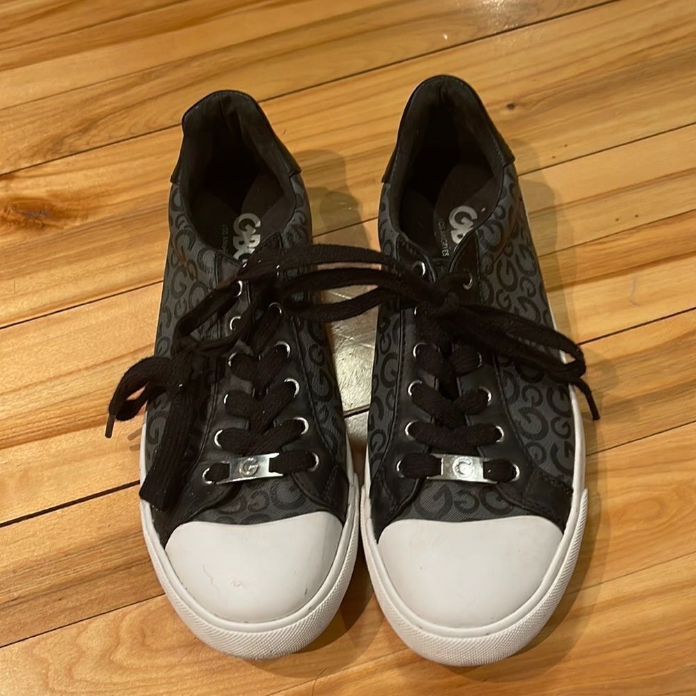 Guess Guess black logo white sidewall/bumper silver logo tan lace Size US 8.5 / IT 38.5 - 1 Thumbnail