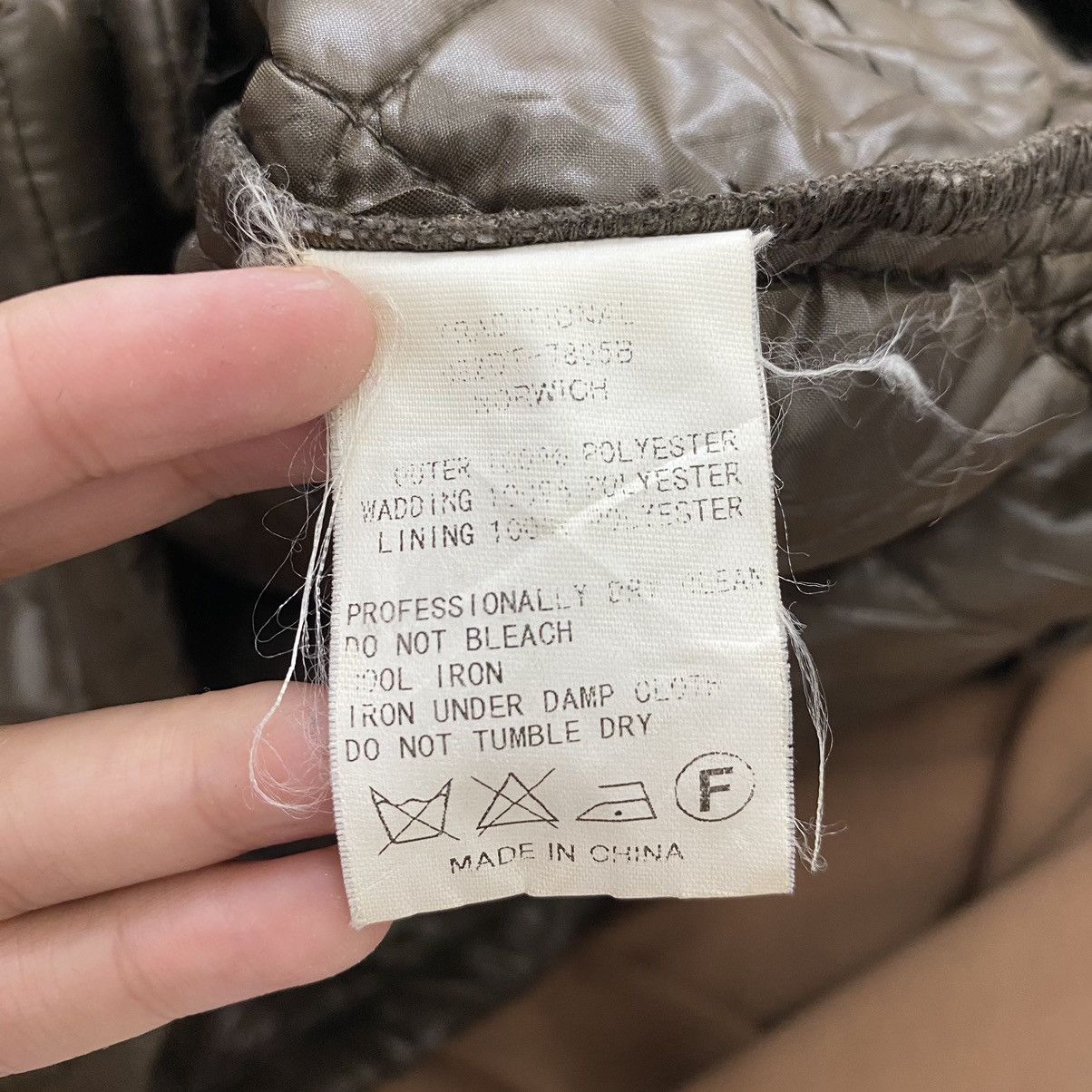 Traditional Weatherwear TRADITIONAL WEATHERWEAR Scotland Brand Qulited Hooded Size US M / EU 48-50 / 2 - 5 Thumbnail