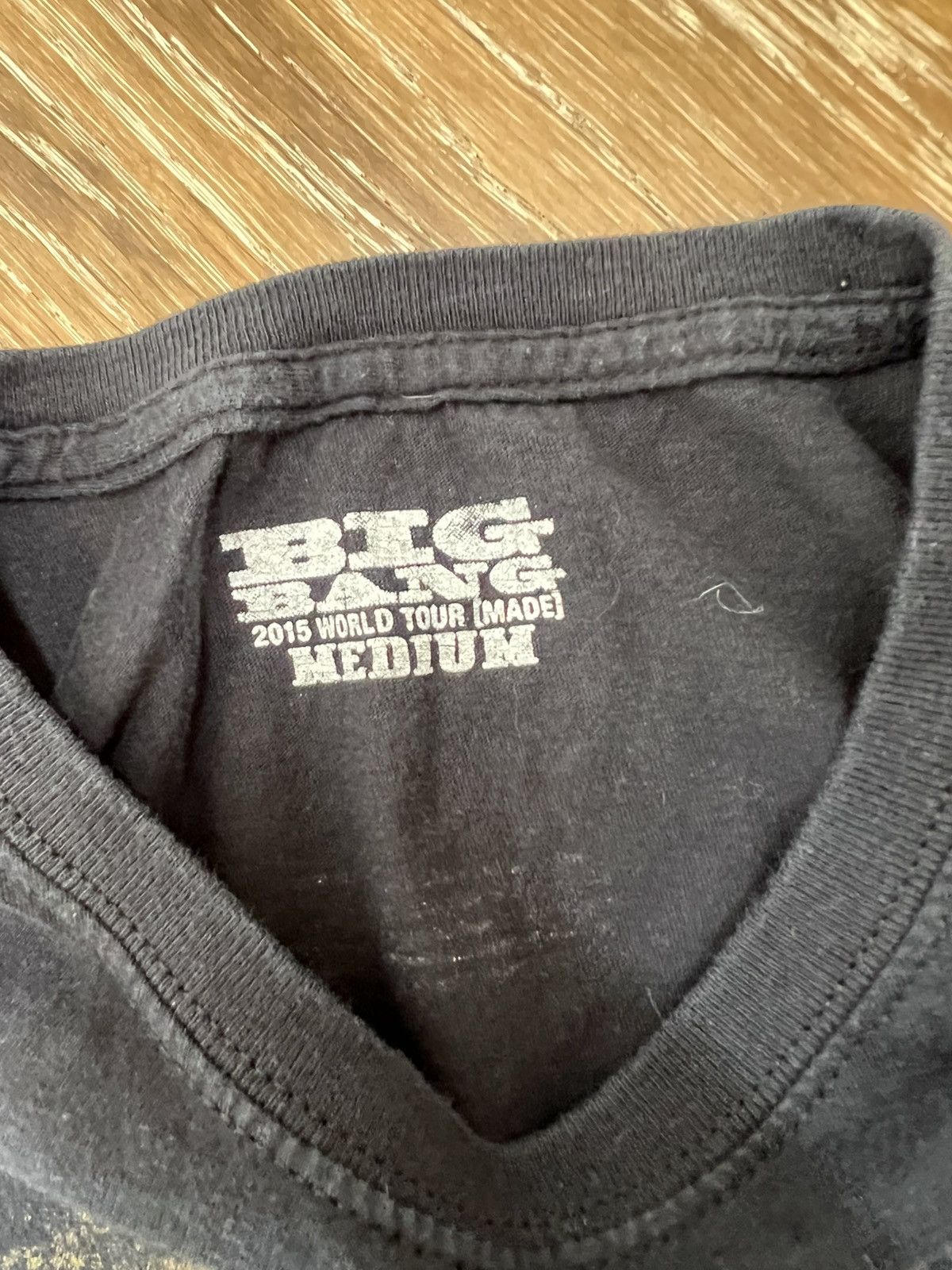 Band Tees × Vintage 2015 big bang world tour kpop gdragon tee Size US M / EU 48-50 / 2 - 3 Thumbnail