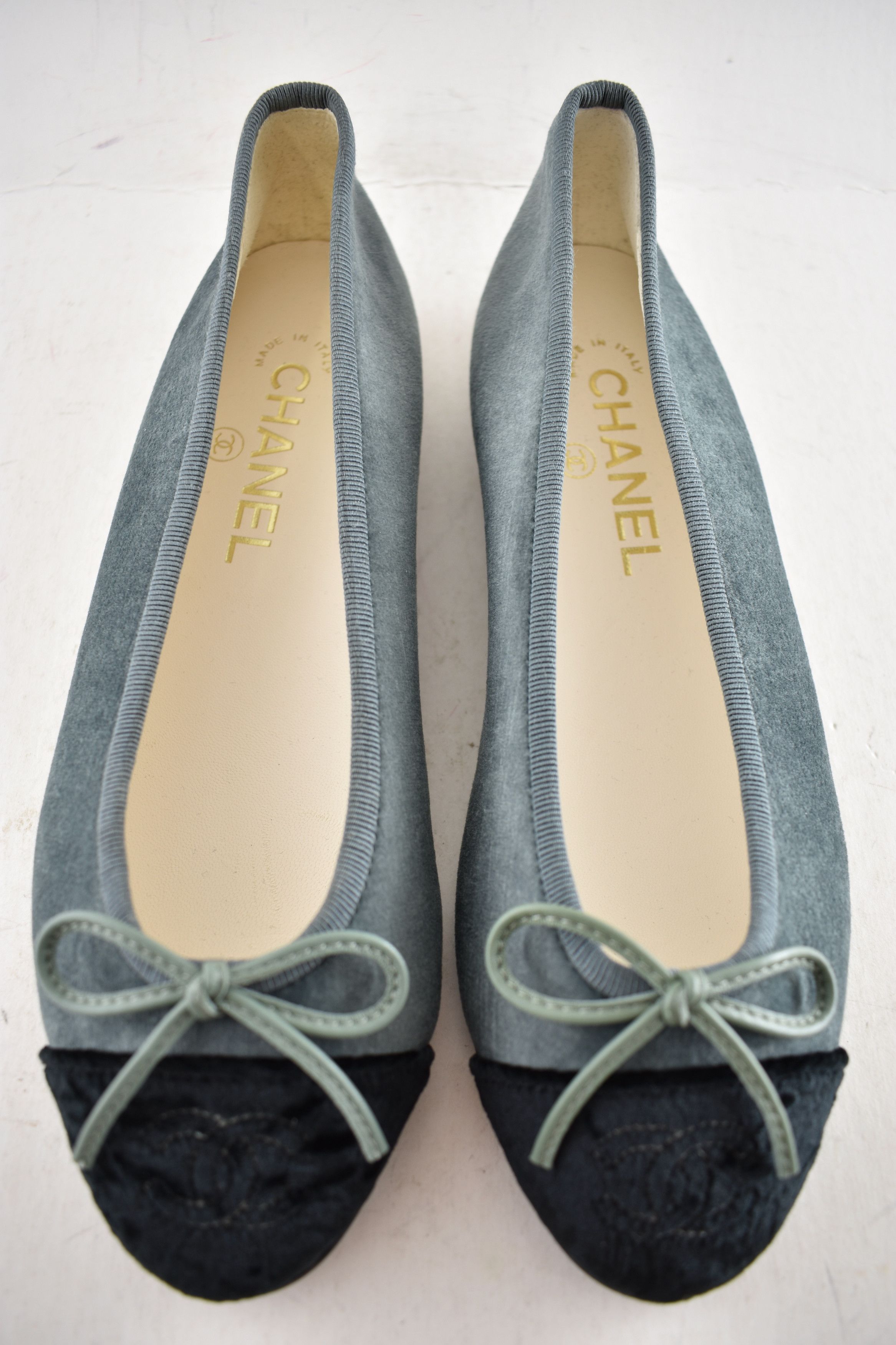 Chanel Chanel 24A Black Velvet CC Classic Ballet Ballerina Flat 36c Size US 6 / IT 36 - 12 Thumbnail