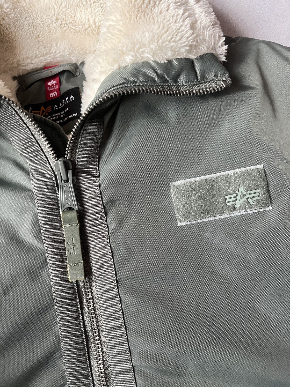 Alpha Industries Alpha Industries Bomber Jacket MA1 green fur Size US L / EU 52-54 / 3 - 5 Thumbnail