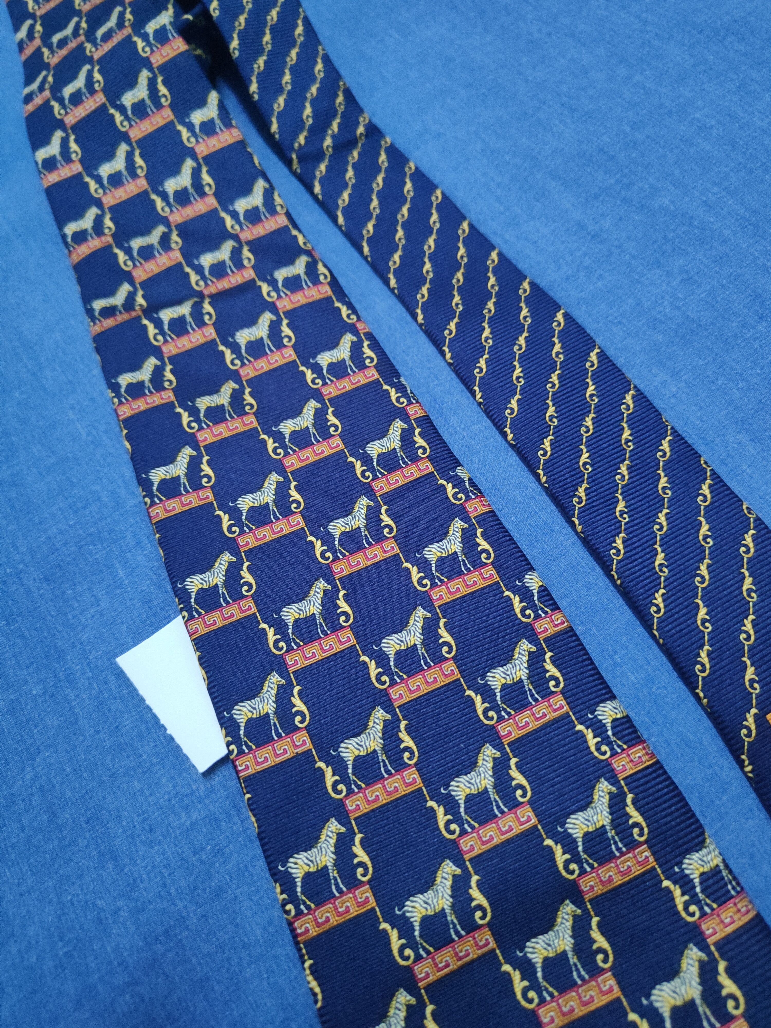 Versace × Vintage Versace silk Navy Zebra Ties #W1975 Size ONE SIZE - 5 Thumbnail