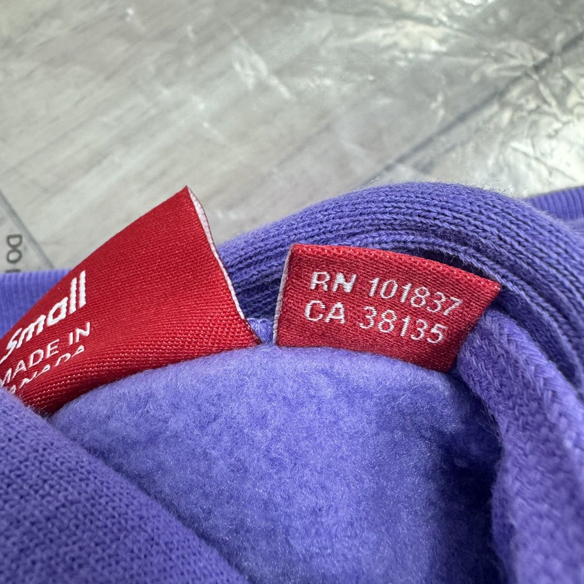 Hypebeast Supreme Small Box Hooded Sweatshirt Light Purple Deadstock Size US S / EU 44-46 / 1 - 13 Thumbnail