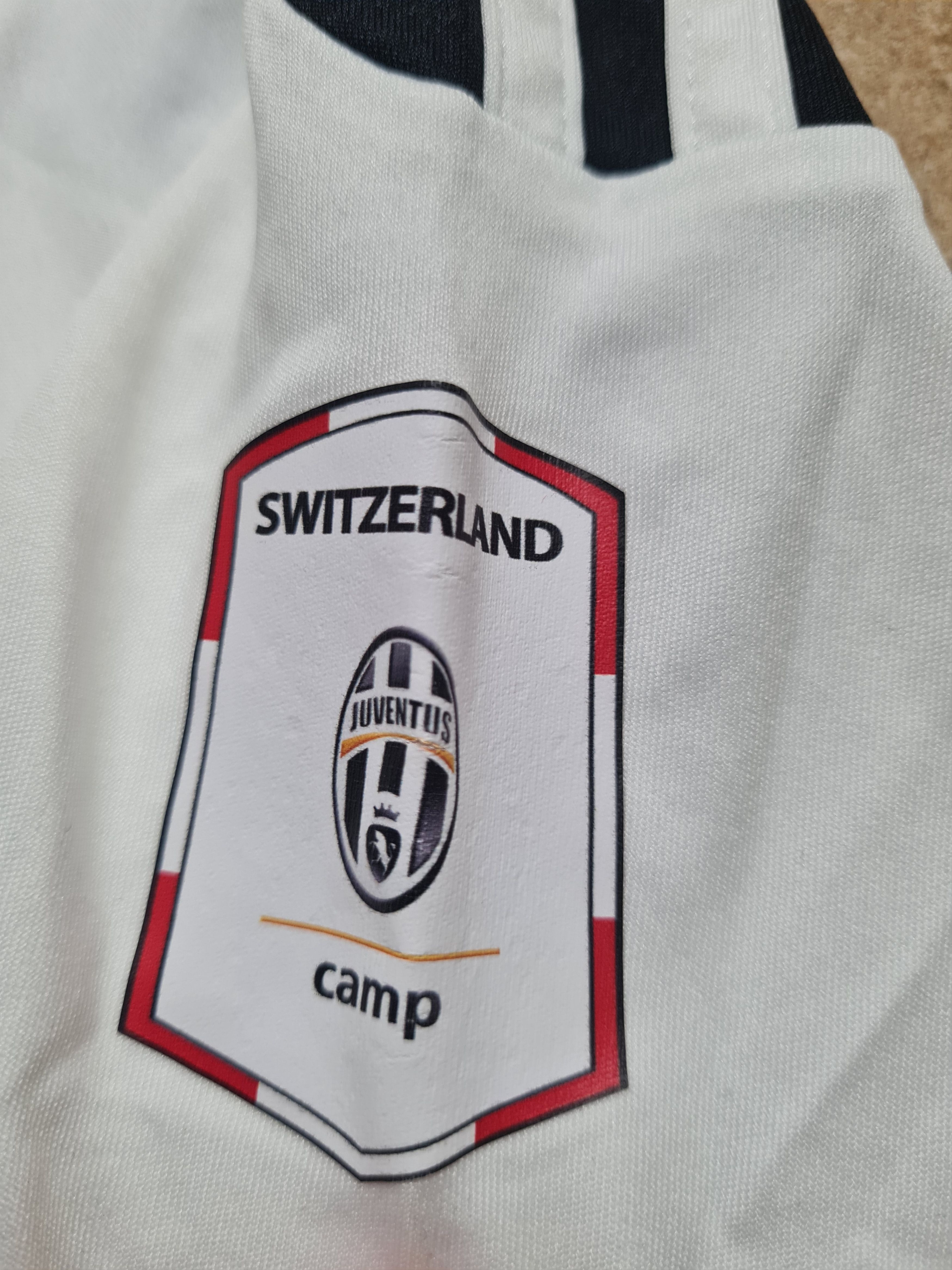 Adidas JUVENTUS 2015-16 HOME FOOTBALL SOCCER JERSEY ACADEMY ADIDAS Size US M / EU 48-50 / 2 - 21 Thumbnail