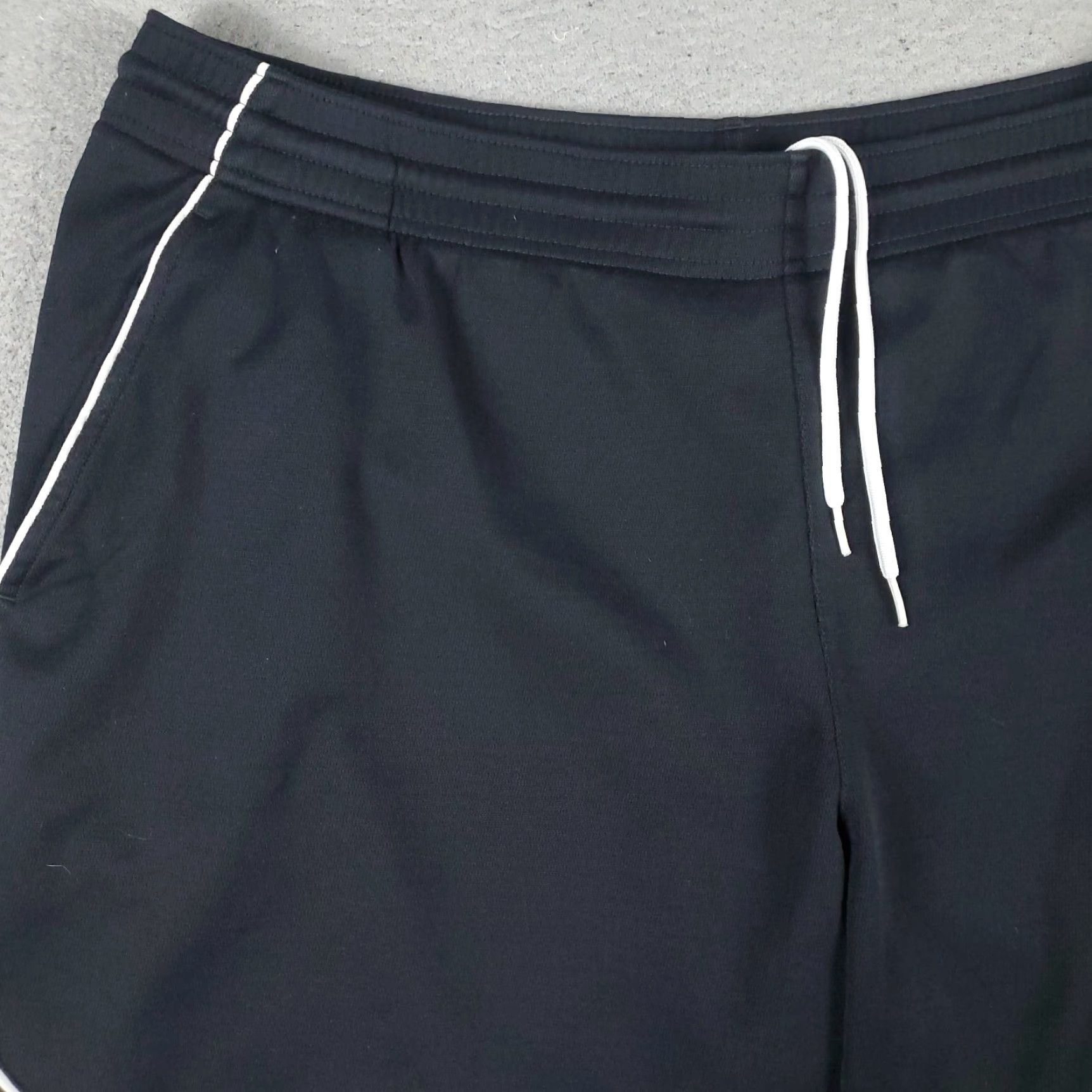 Reebok Reebok Shorts Mens XL Black Athletic Active Running Gym Size US 36 / EU 52 - 2 Thumbnail