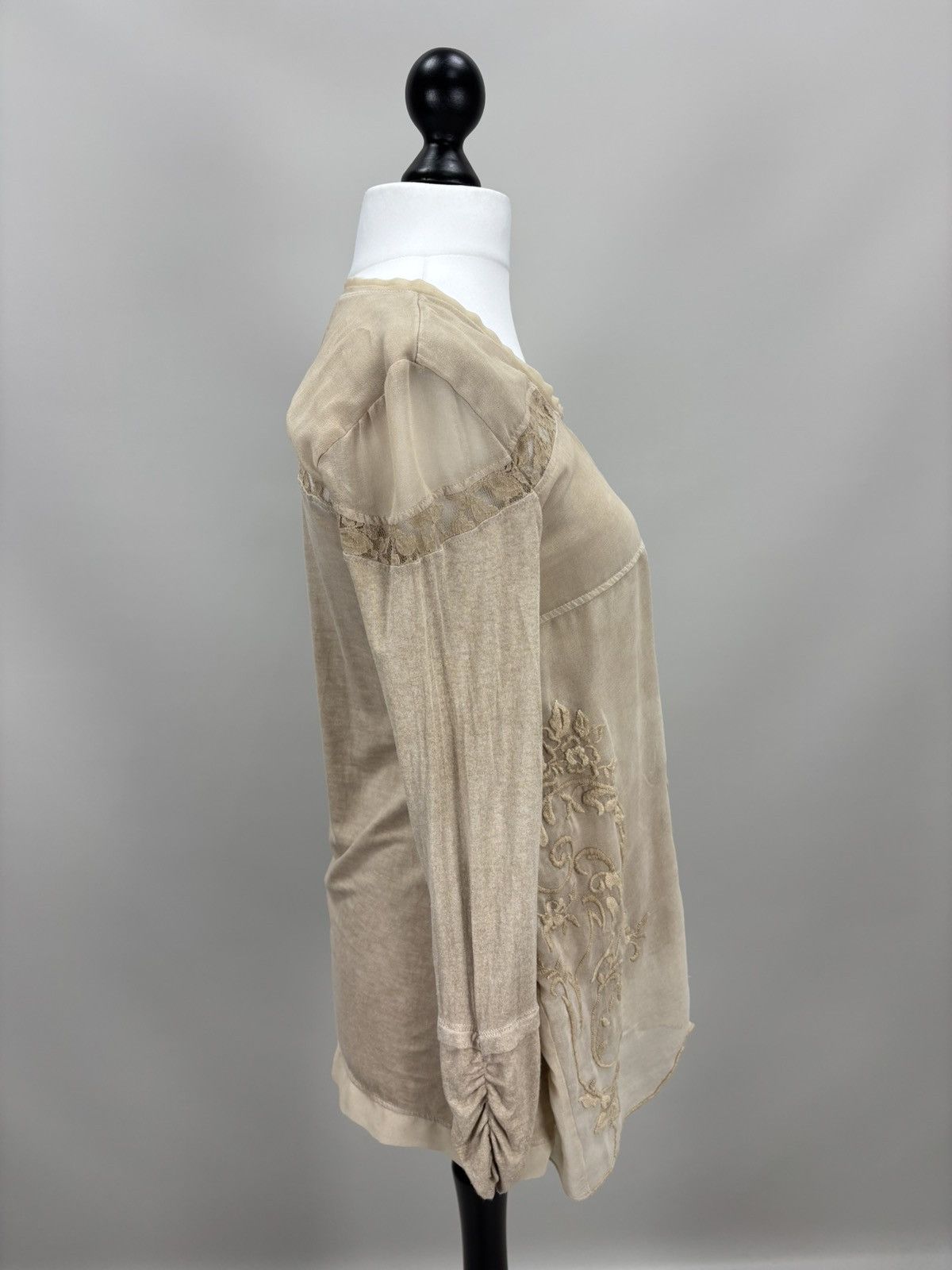 Elisa Cavaletti Womens blouse Elisa Cavaletti Size M Color Beige Size M / US 6-8 / IT 42-44 - 4 Thumbnail
