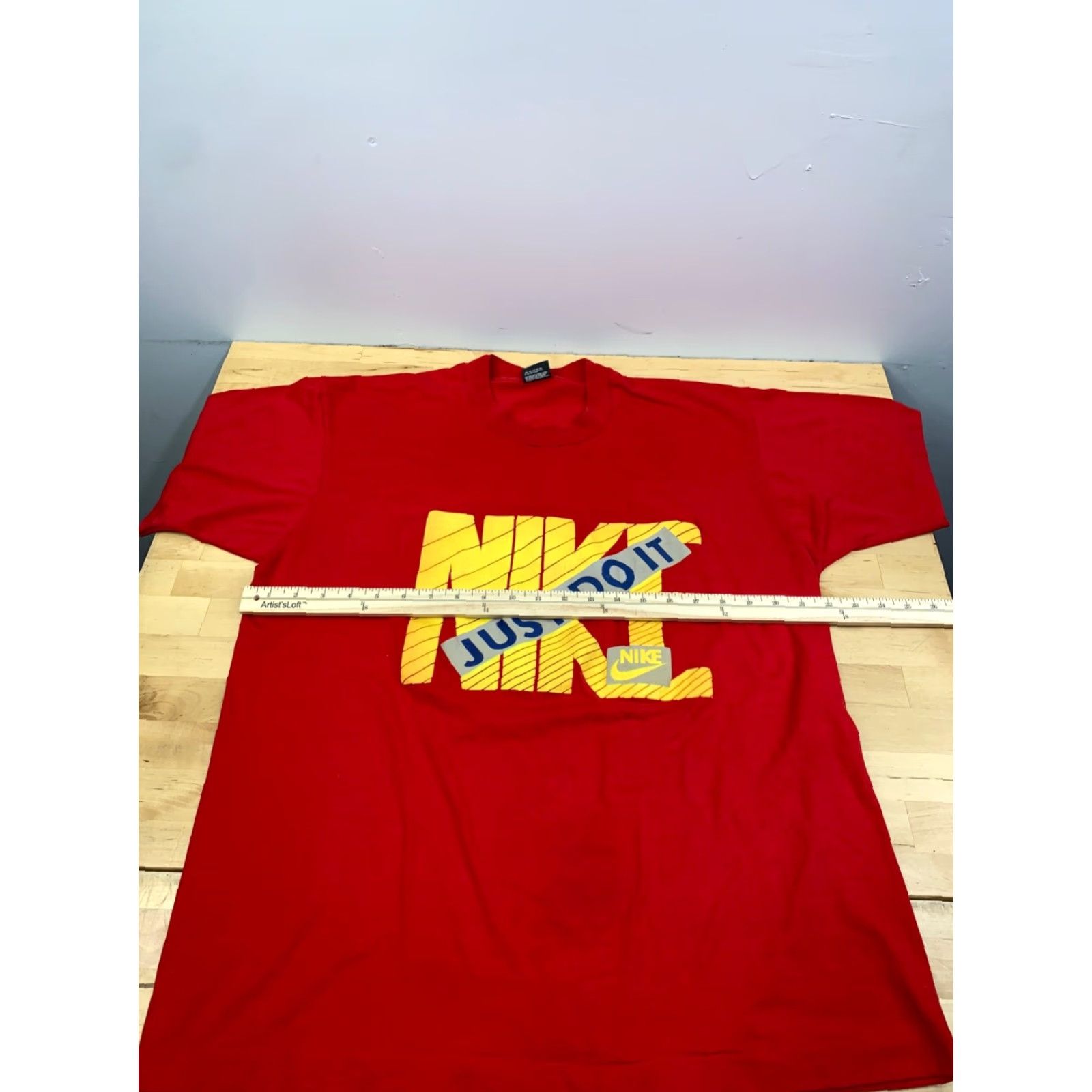 Nike VINTAGE Nike Just Do It Shirt Mens XL Red 90s USA T-Shirt Mens XL Red 90s USA Size US XL / EU 56 / 4 - 5 Thumbnail