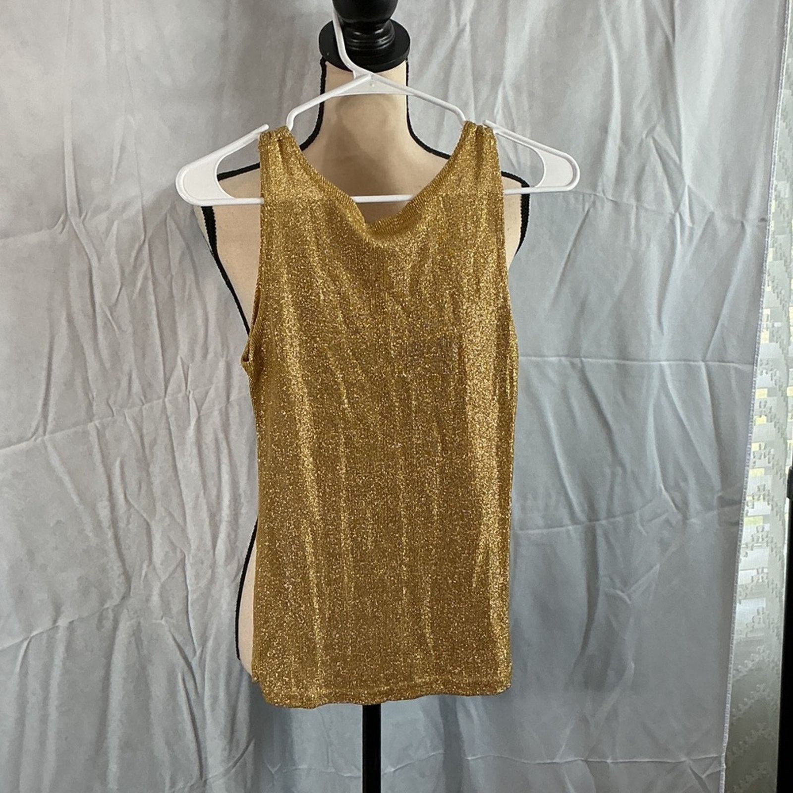 Other Jonden Gold Metallic Tank Top –Made in USA Shimmer Knit XS/S Size XS / US 0-2 / IT 36-38 - 3 Thumbnail