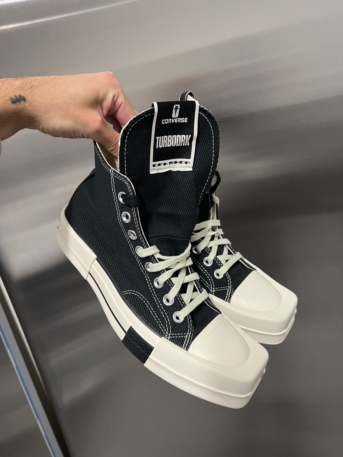 Converse TURBODRK Sneakers Size US 7 / EU 40 - 2 Thumbnail