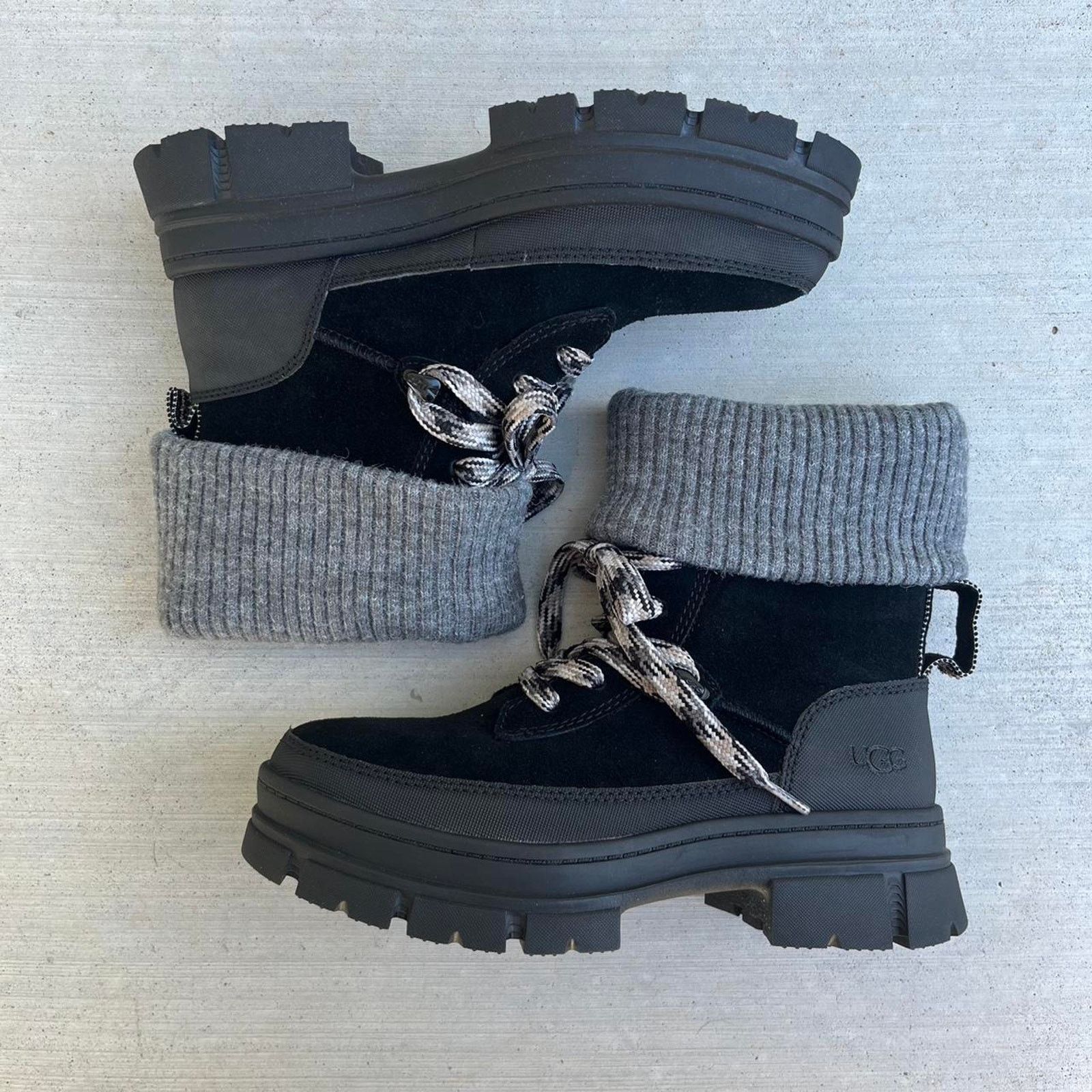 Ugg Ugg Ashton Hiker Boot’s Size US 7.5 / IT 37.5 - 1 Thumbnail