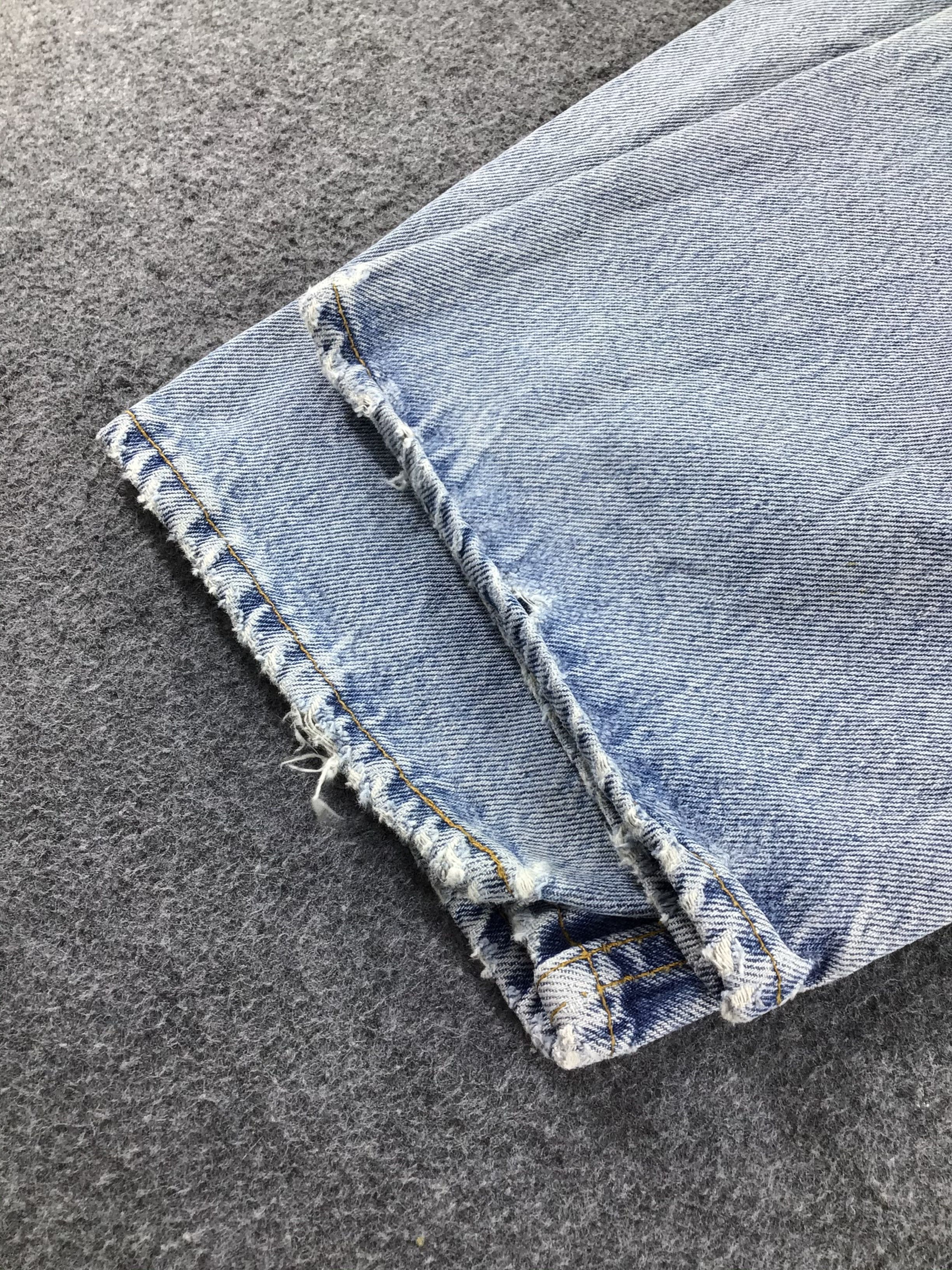 Levi's Vintage 90s Levis 501 Jeans Stone Washed Denim -J431 Size US 33 - 6 Thumbnail