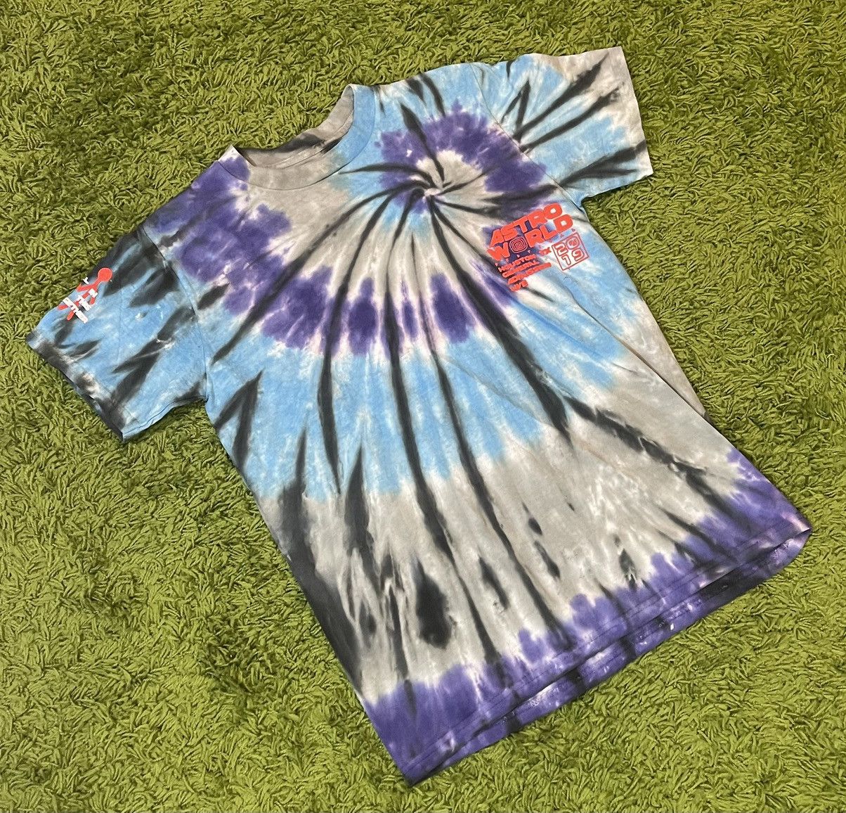 Travis Scott Travis Scott Cactus Jack Astroworld 2019 Tie Dye Size M Size US M / EU 48-50 / 2 - 2 Thumbnail