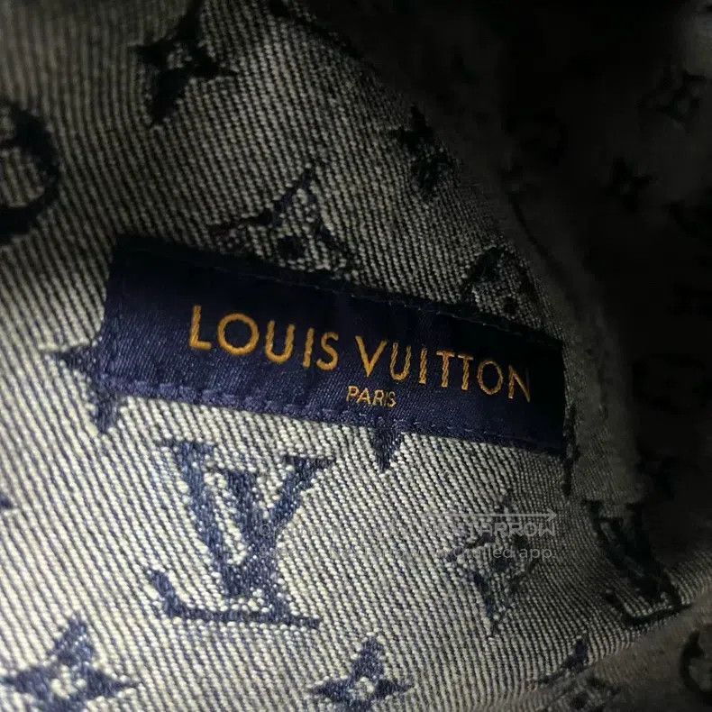 Louis Vuitton Louis Vuitton Navy Blue Logo Plaid Full Print Patchwork De Size US M / EU 48-50 / 2 - 2 Thumbnail