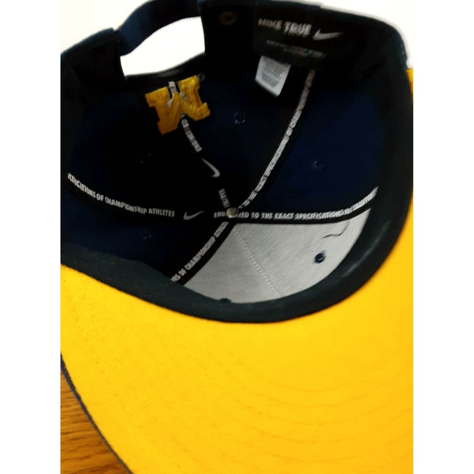 Nike VINTAGE Nike True Hat Michigan Wolverine Go Blue Reflective adjustable Strap EUC Mens Cap Blue Reflective Logo Stadium Casual Size ONE SIZE - 3 Thumbnail