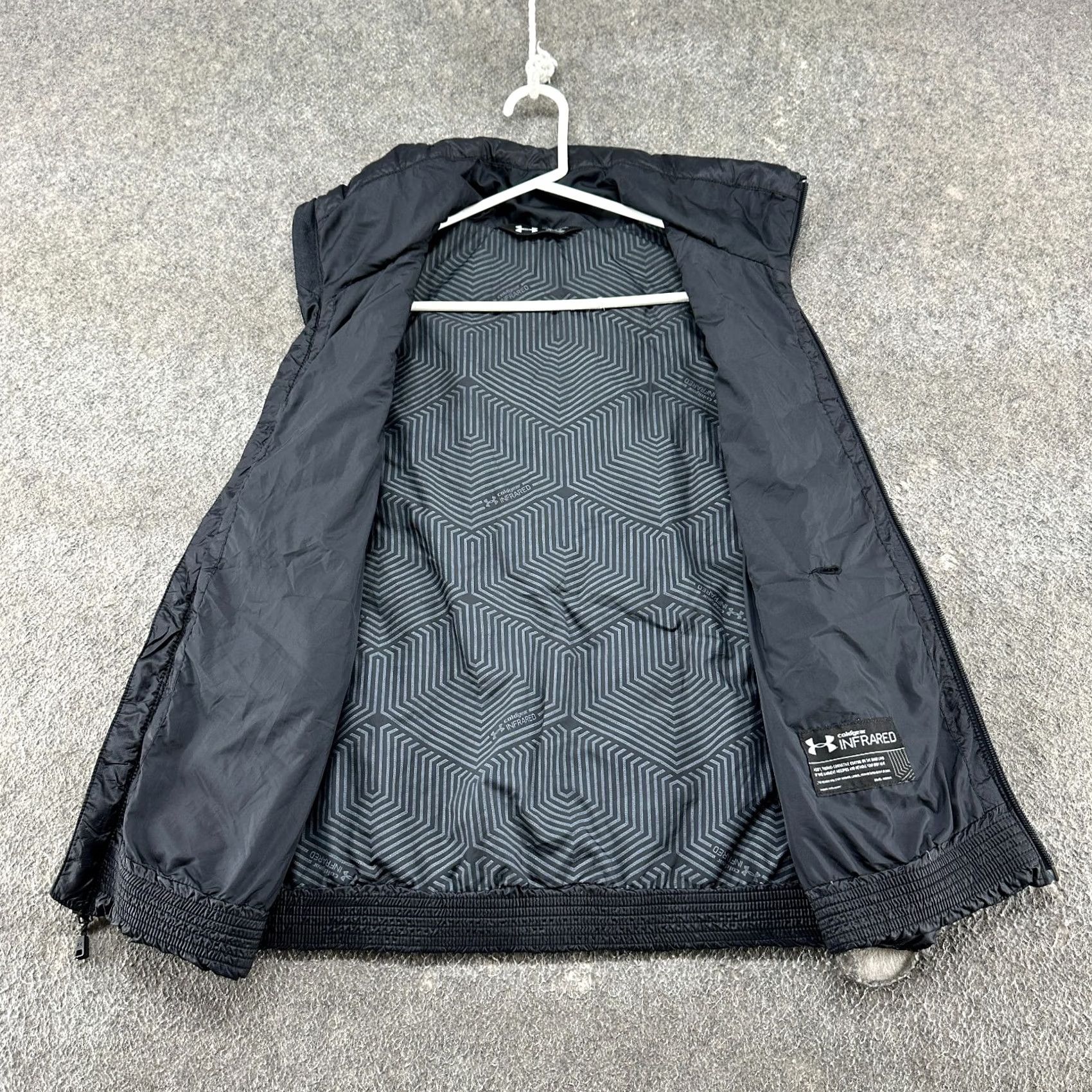 Under Armour Under Armour Vest Womens M Black Puffer Full Zip Coldgear Infrared Primaloft Vest Jacket Sleeveless Mid-Length Black Womens RegularSize Size M / US 6-8 / IT 42-44 - 2 Thumbnail