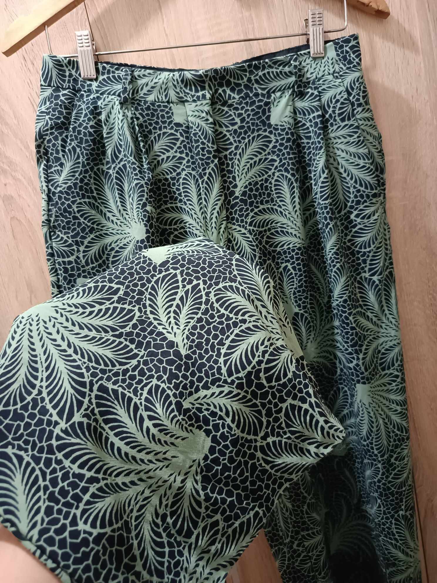 Dries Van Noten DRIES VAN NOTEN printed trouser Size 28" / US 6 / IT 42 - 5 Thumbnail