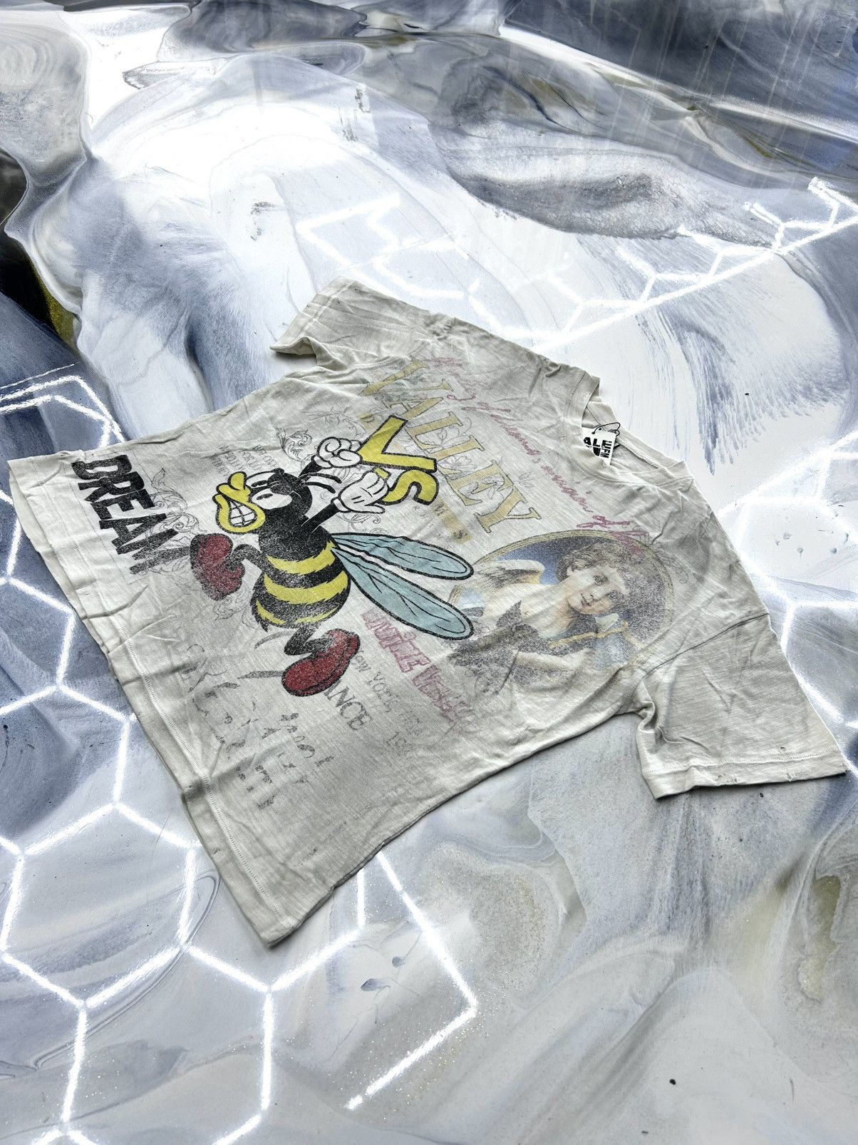 Vale Vale Mayhem Tee Cream Size S Size US S / EU 44-46 / 1 - 2 Thumbnail