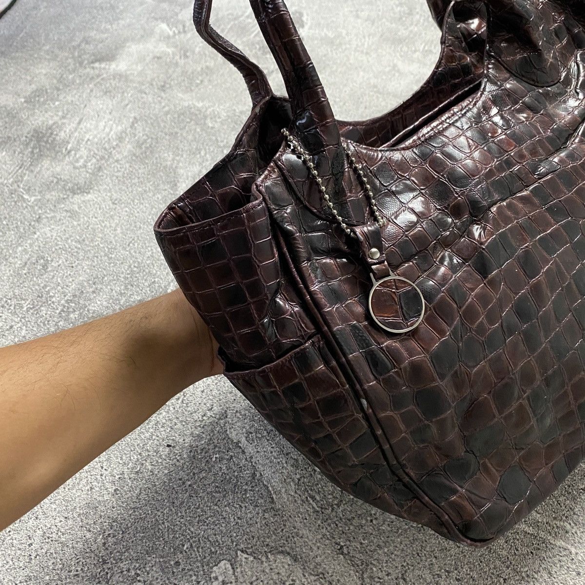Japanese Brand 2000s Crocodile Pattern Leather Shoulder Bag Size ONE SIZE - 3 Thumbnail