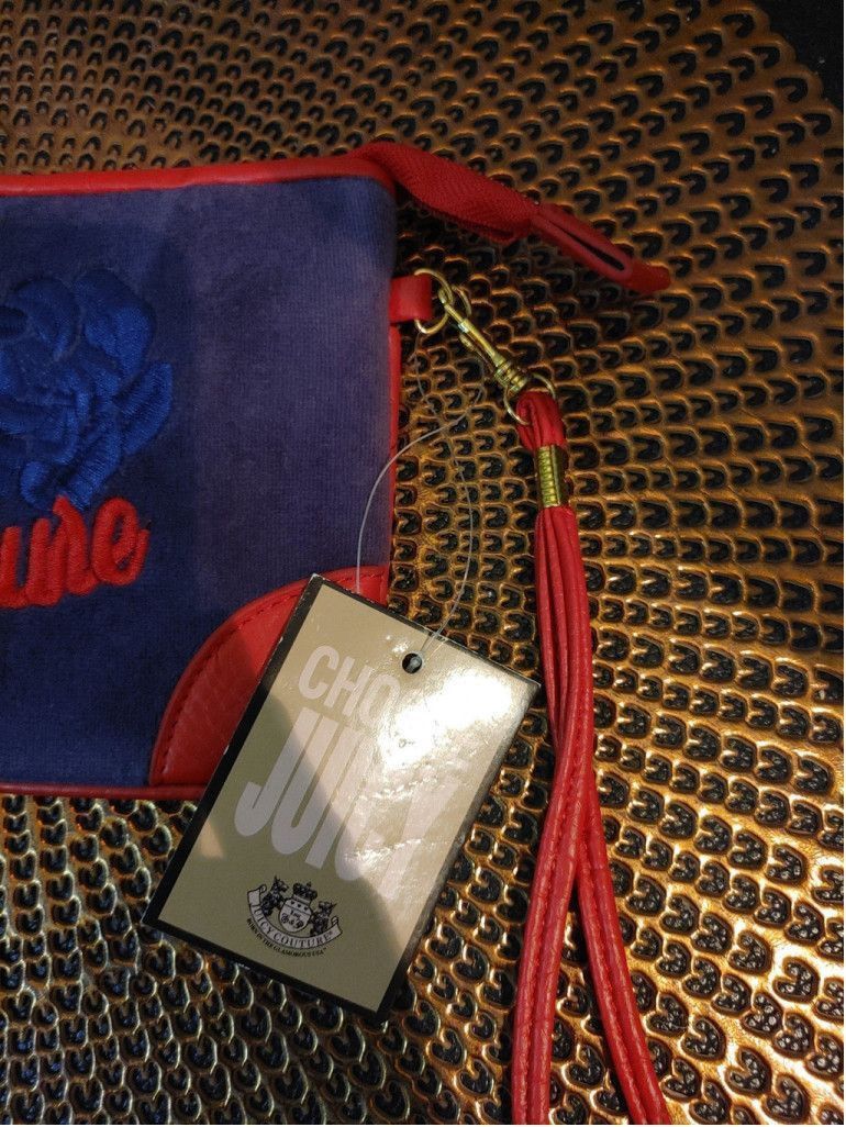 Juicy Couture Juicy Couture Velvet Wristlet NWT Size ONE SIZE - 4 Thumbnail