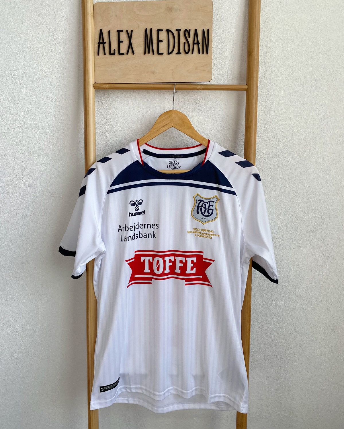 Hummel Hummel AGF LEGEND JERSEY Size US S / EU 44-46 / 1 - 2 Thumbnail
