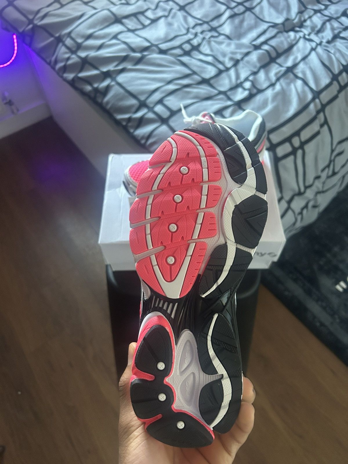 Saucony Saucony Omni Grid 9 - Pink Silver Size US 6 / EU 39 - 7 Thumbnail
